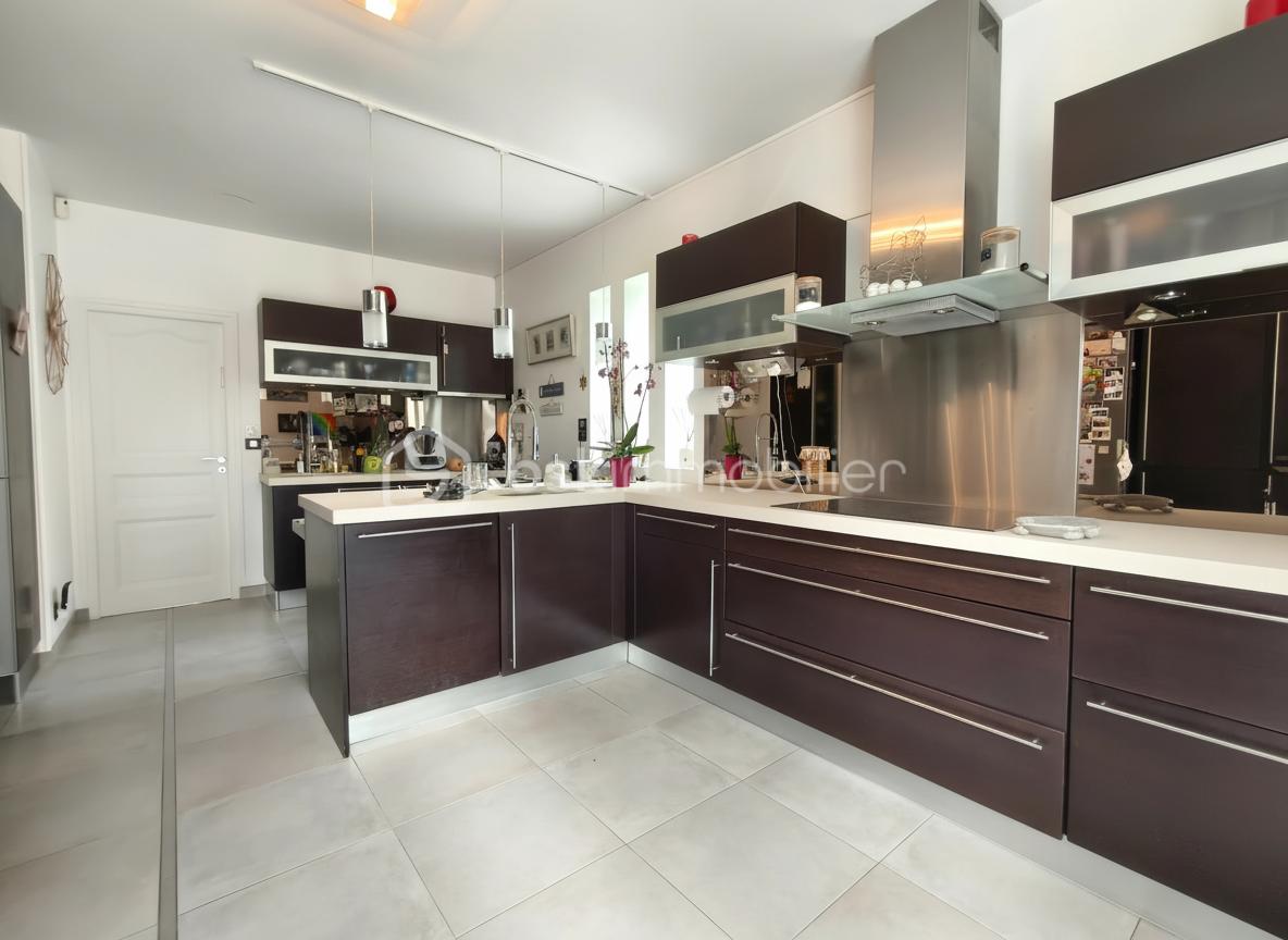 Maison de 154 m² - generated_2025-11-19T17_21_42.062.jpg