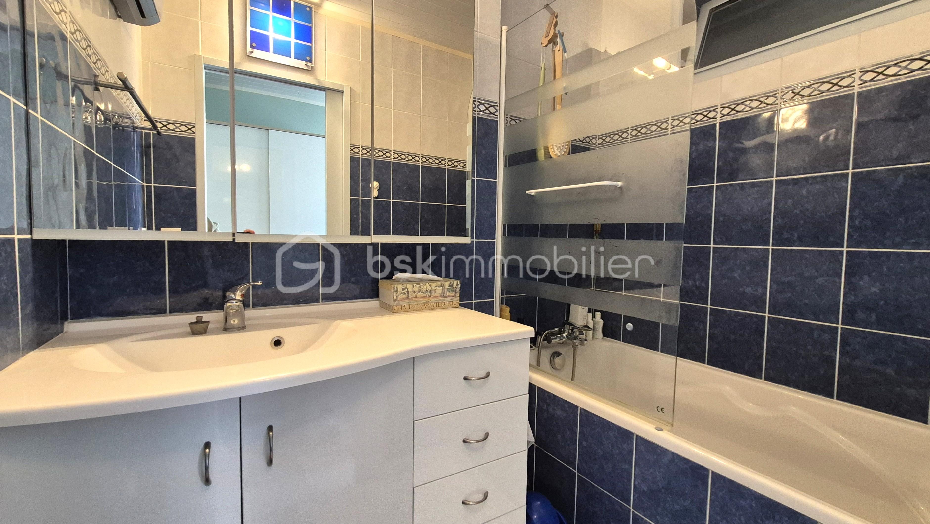 Maison de 164 m² - Salle de bain.jpg