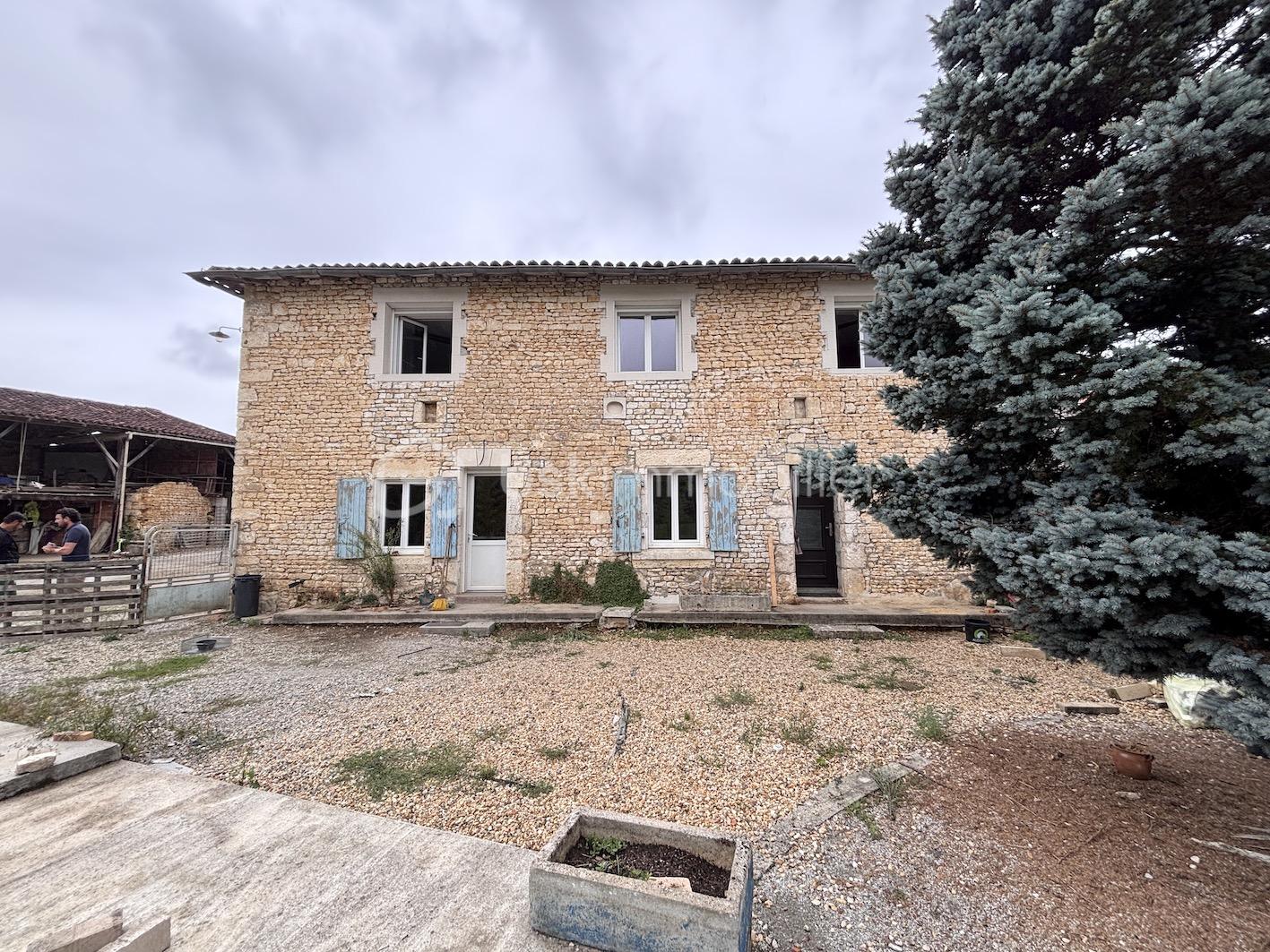 Maison ancienne de 167 m² - 1.JPG