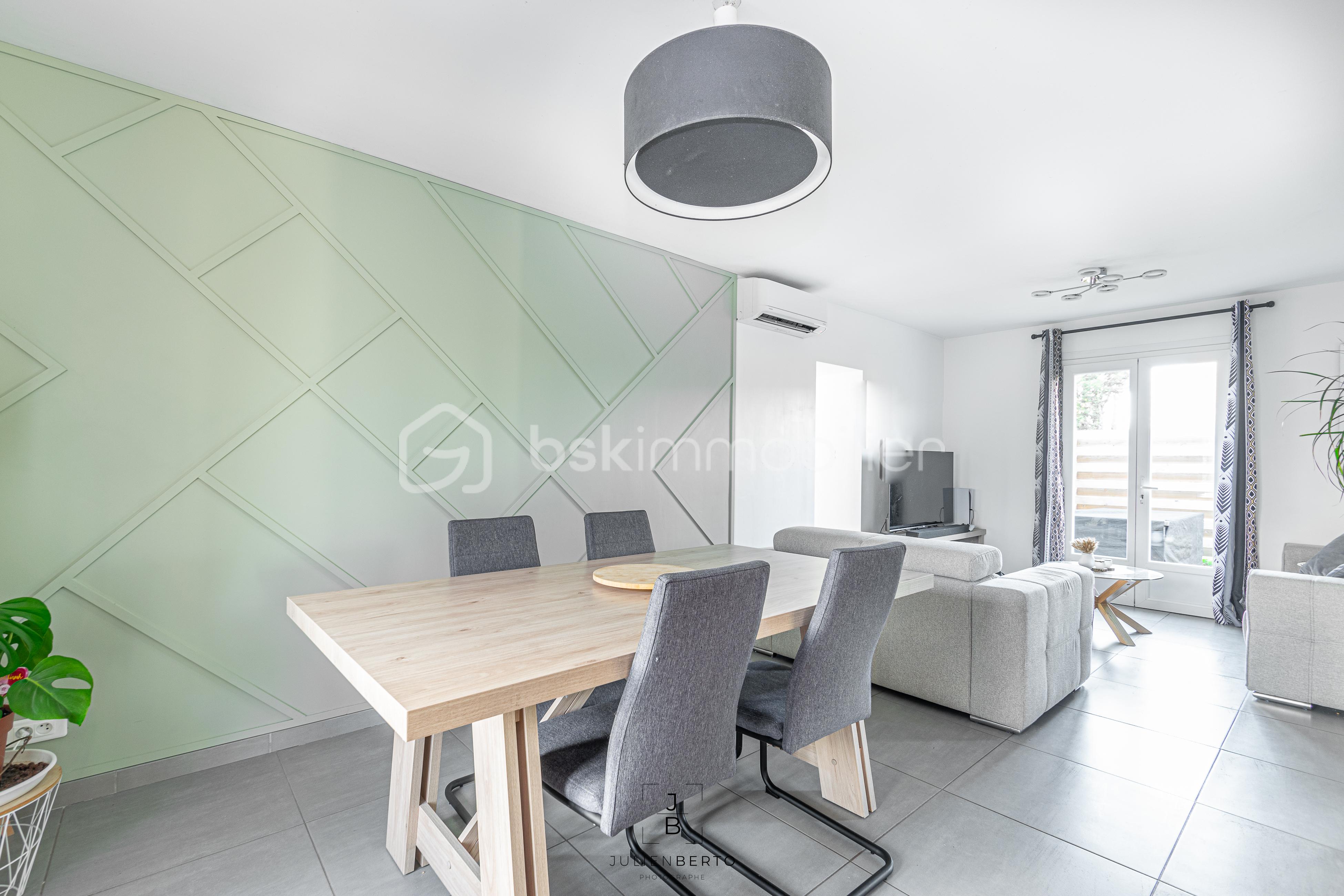 Maison de 135 m² - salon 2.jpg