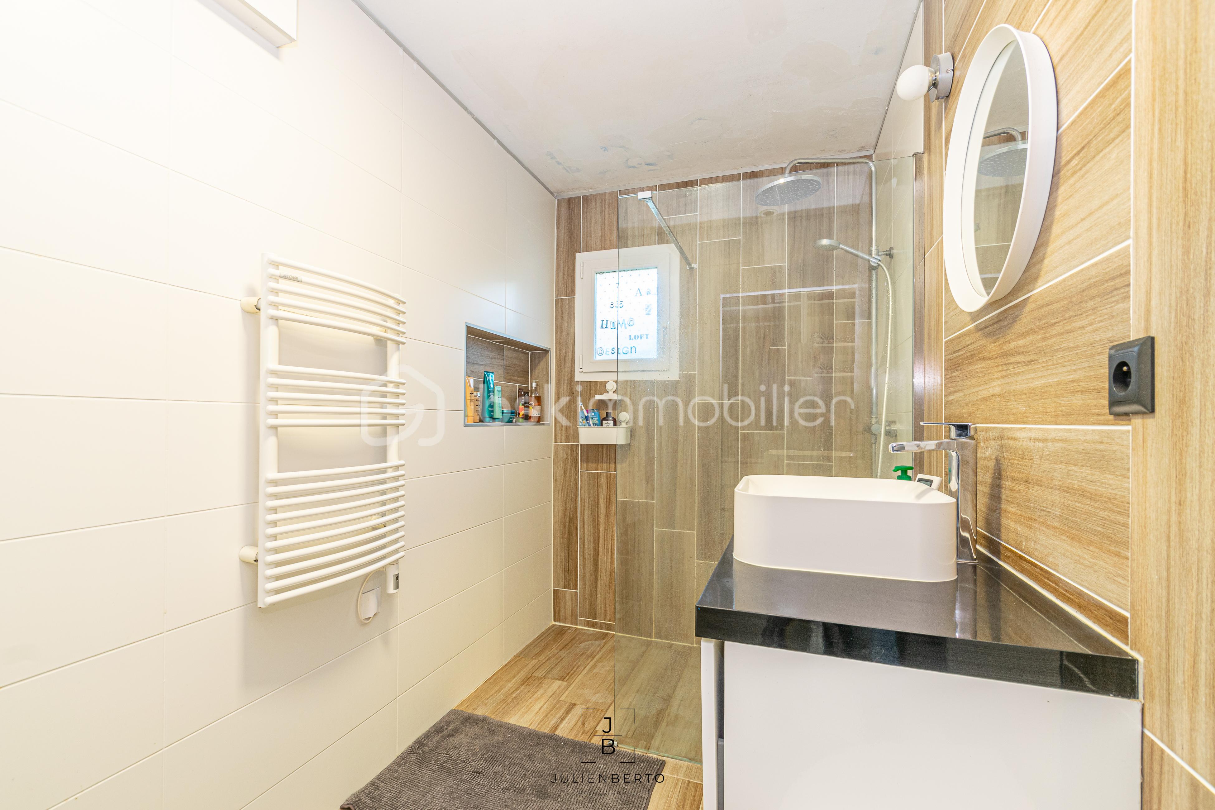 Maison de 135 m² - SDB bas.jpg