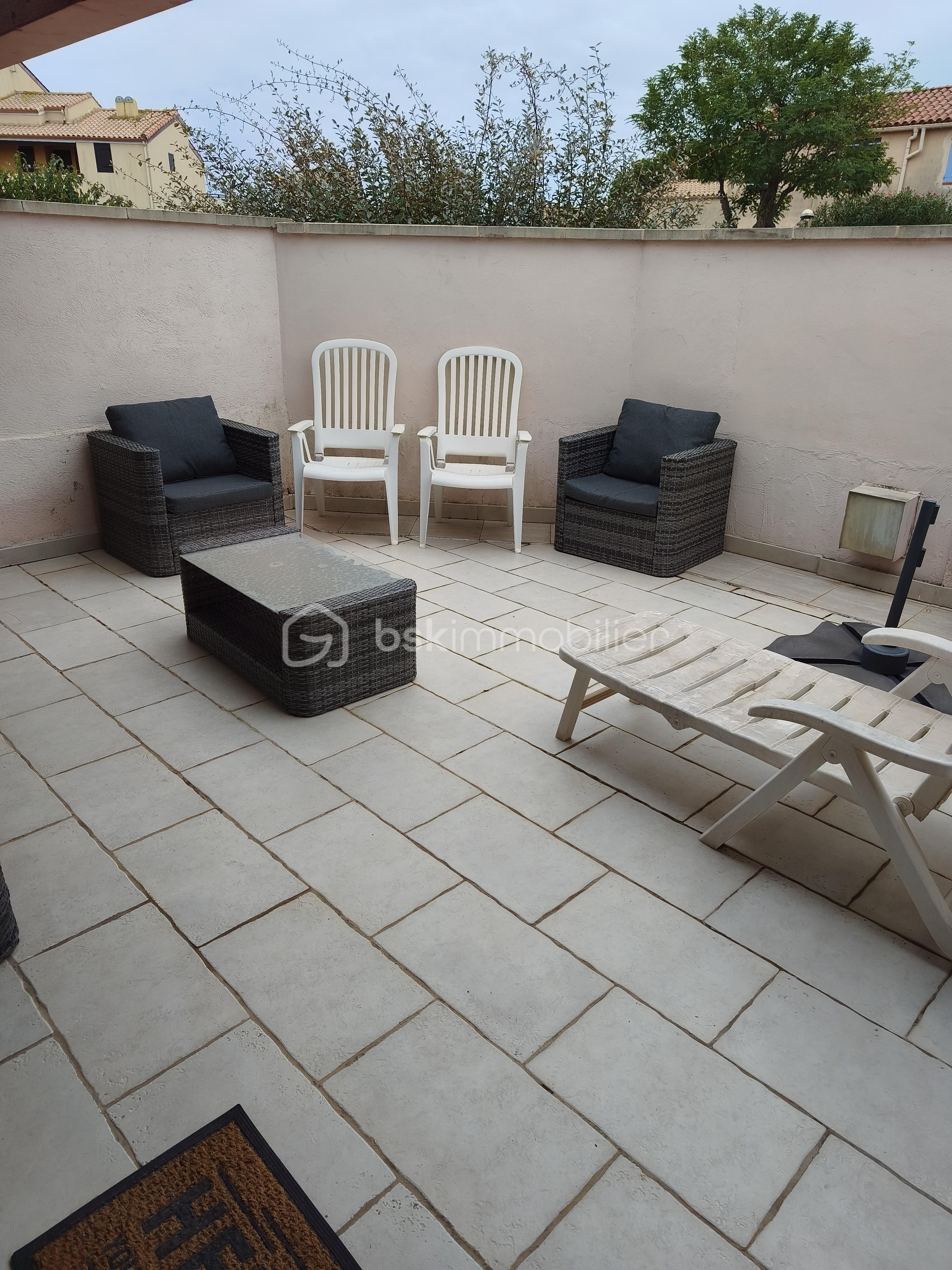 terrasse devant bien.jpg