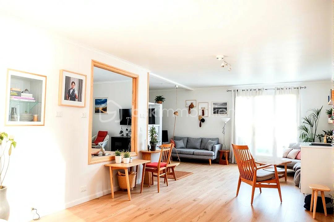 Maison traditionnelle de 140 m² - liloo-downloaderS4XI2p