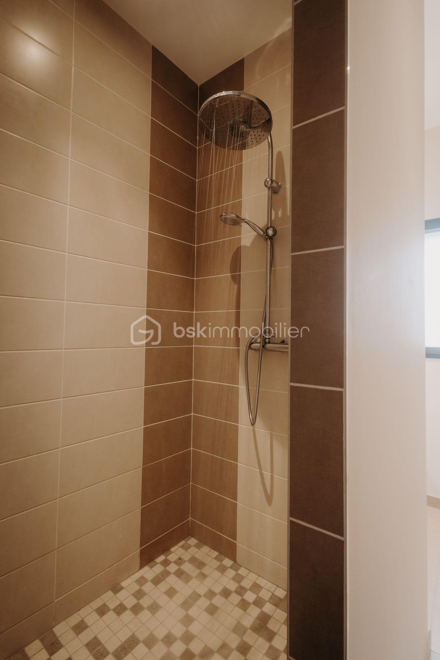 Maison ancienne de 132 m² - Les Robinières - 58.jpg