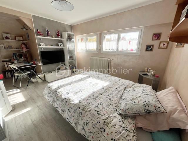 Maison de 141 m² - CHAMBRE 2.jpg