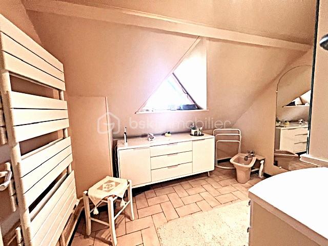 Maison de 141 m² - SALLE DE DOUCHE ETAGE.jpg