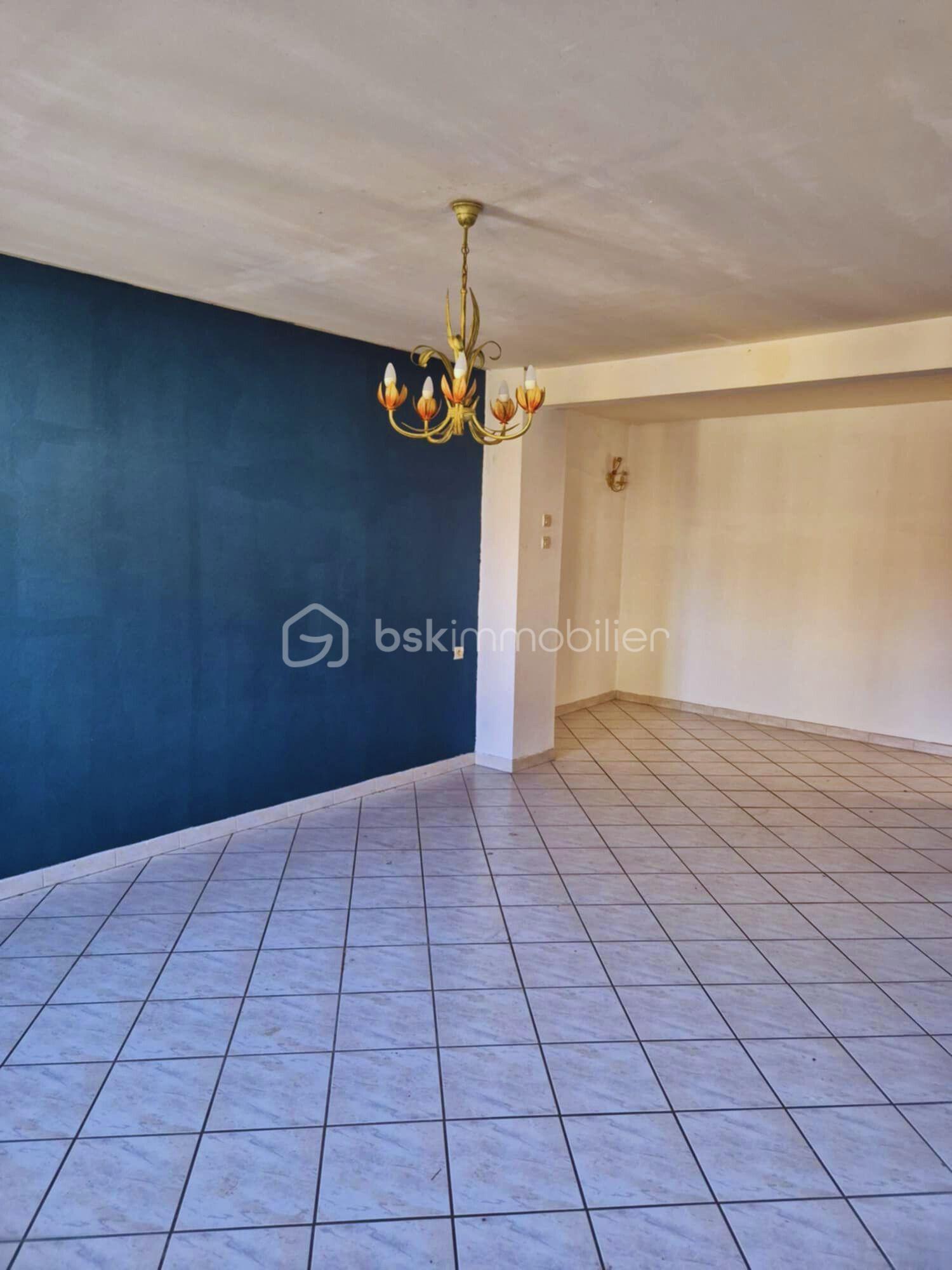 Maison de 130 m² - 3 SALON.jpg