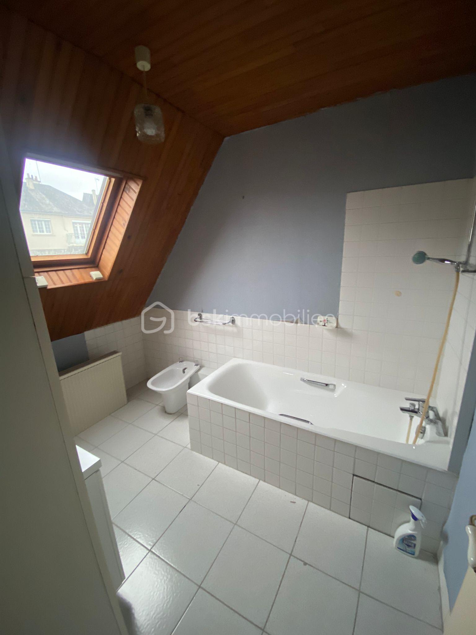 Pavillon de 107 m² - fa0c5113-c589-49b9-8a30-45c4d91fa3f0.jfif