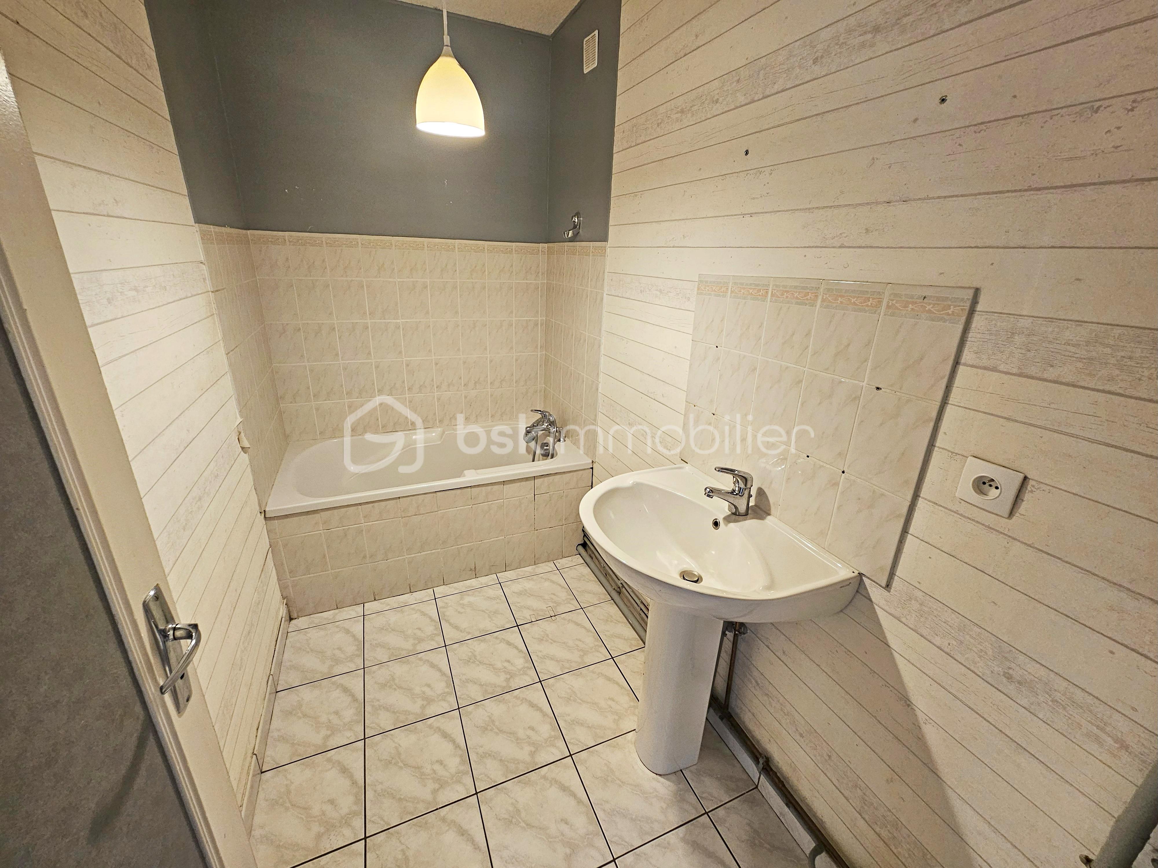 Appartement de 62,59 m² - Salle de bain.jpg