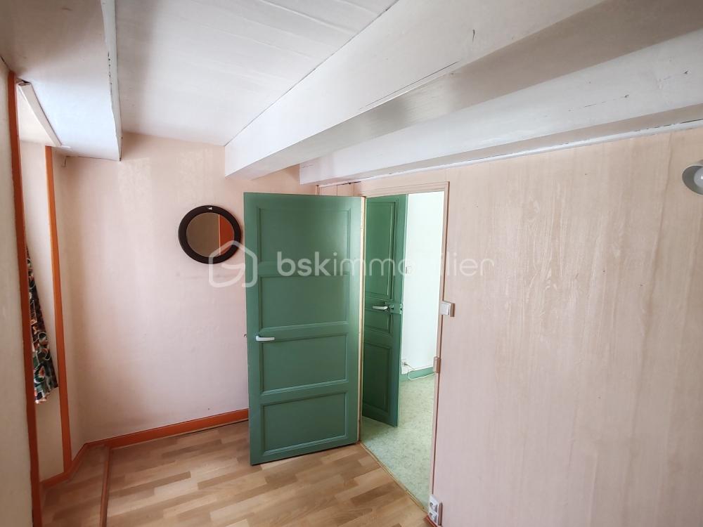 Maison de ville de 95 m² - dressing chambre 1.jpg