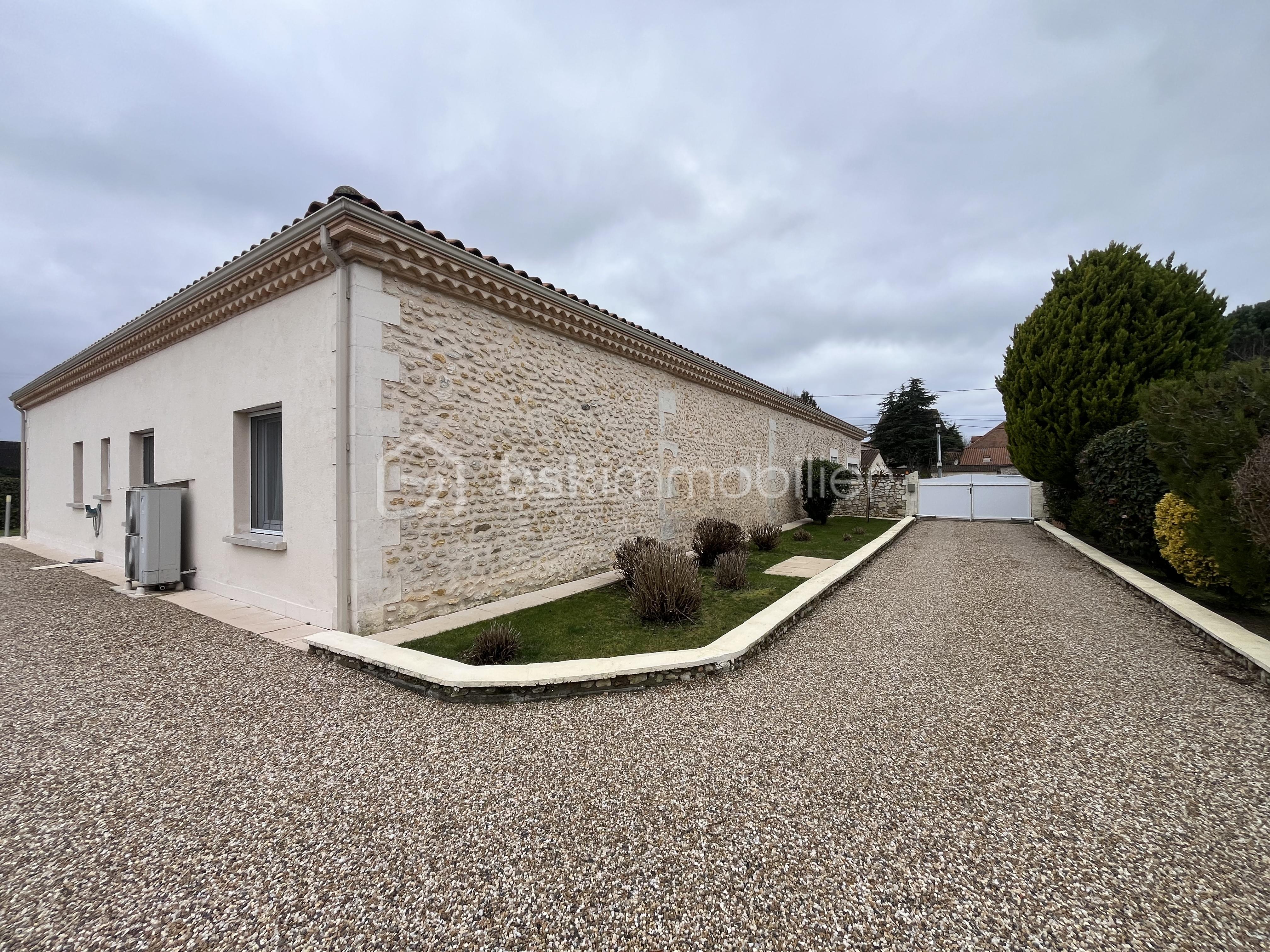 Maison ancienne de 180 m² - LISSARRE 21.jpg