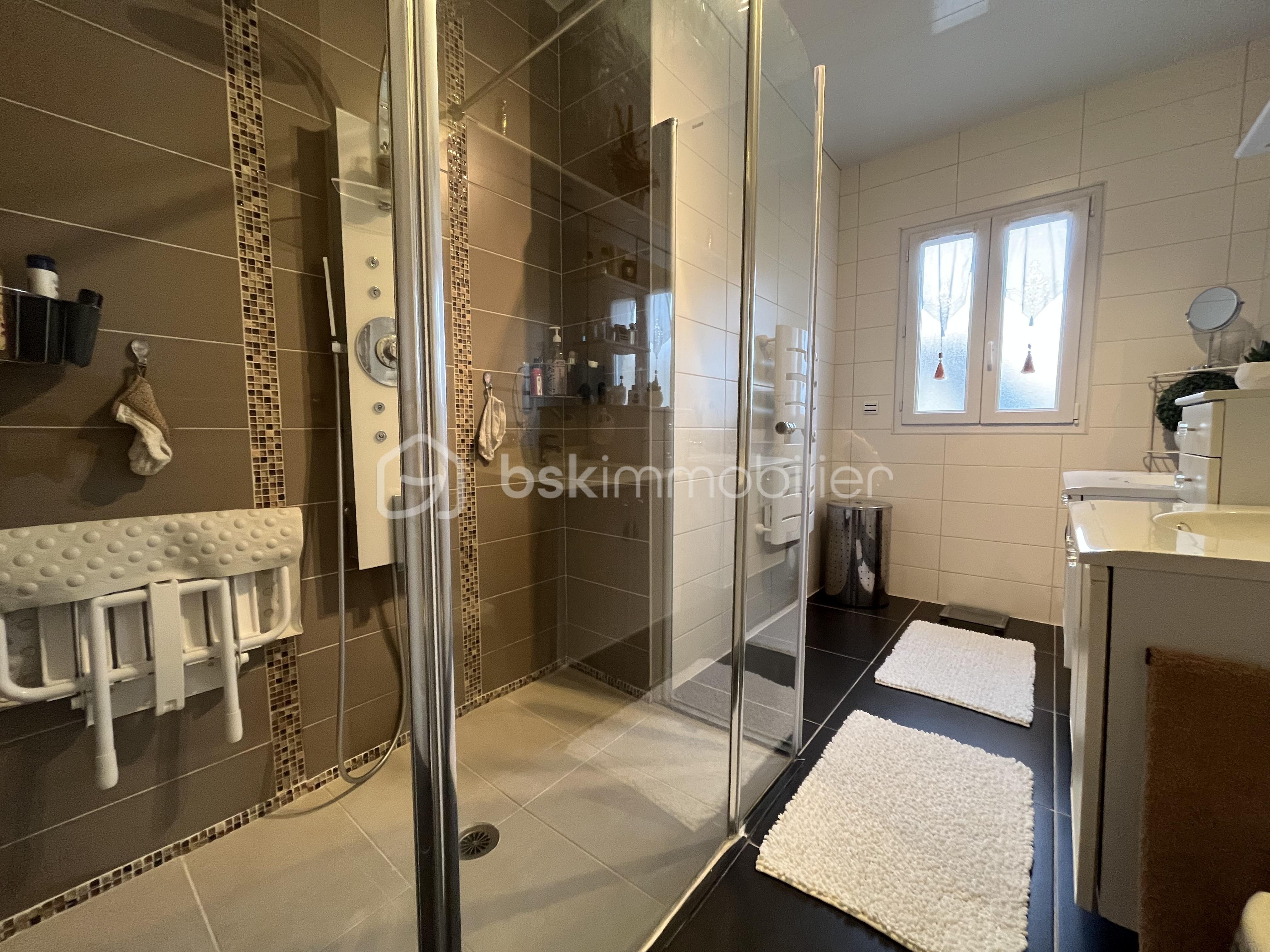 Maison ancienne de 180 m² - LISSARE 8.jpg