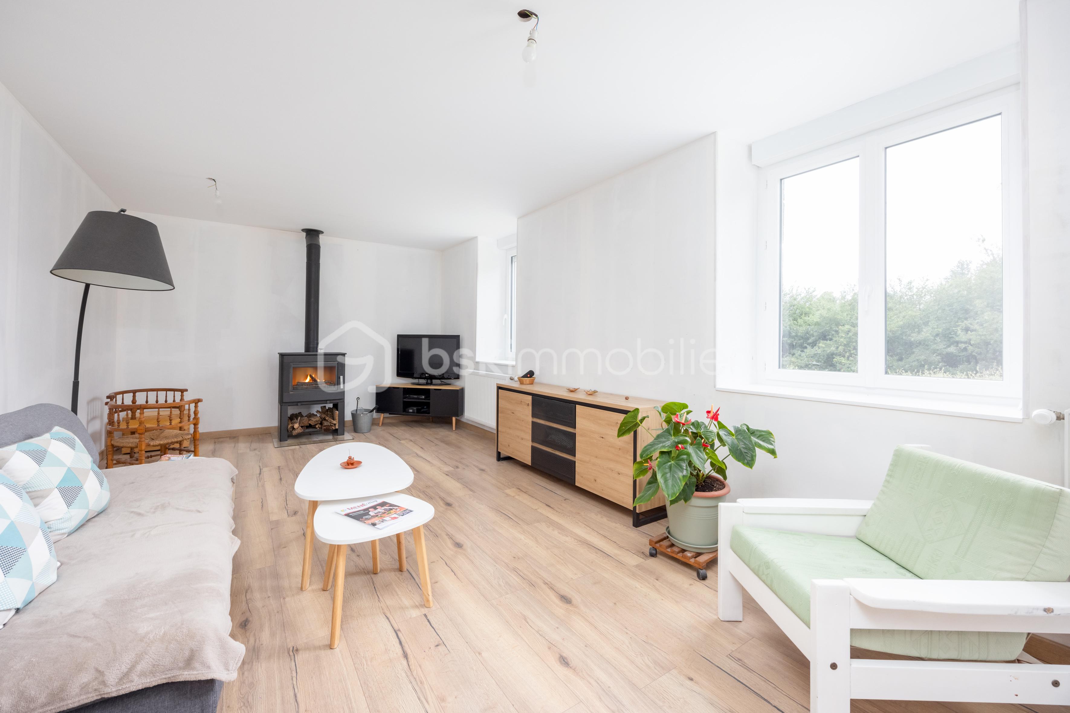 Maison en pierre de 215 m² - 33-35 Le village de bosny ST GILLES DU MENE (1 sur 31).jpg