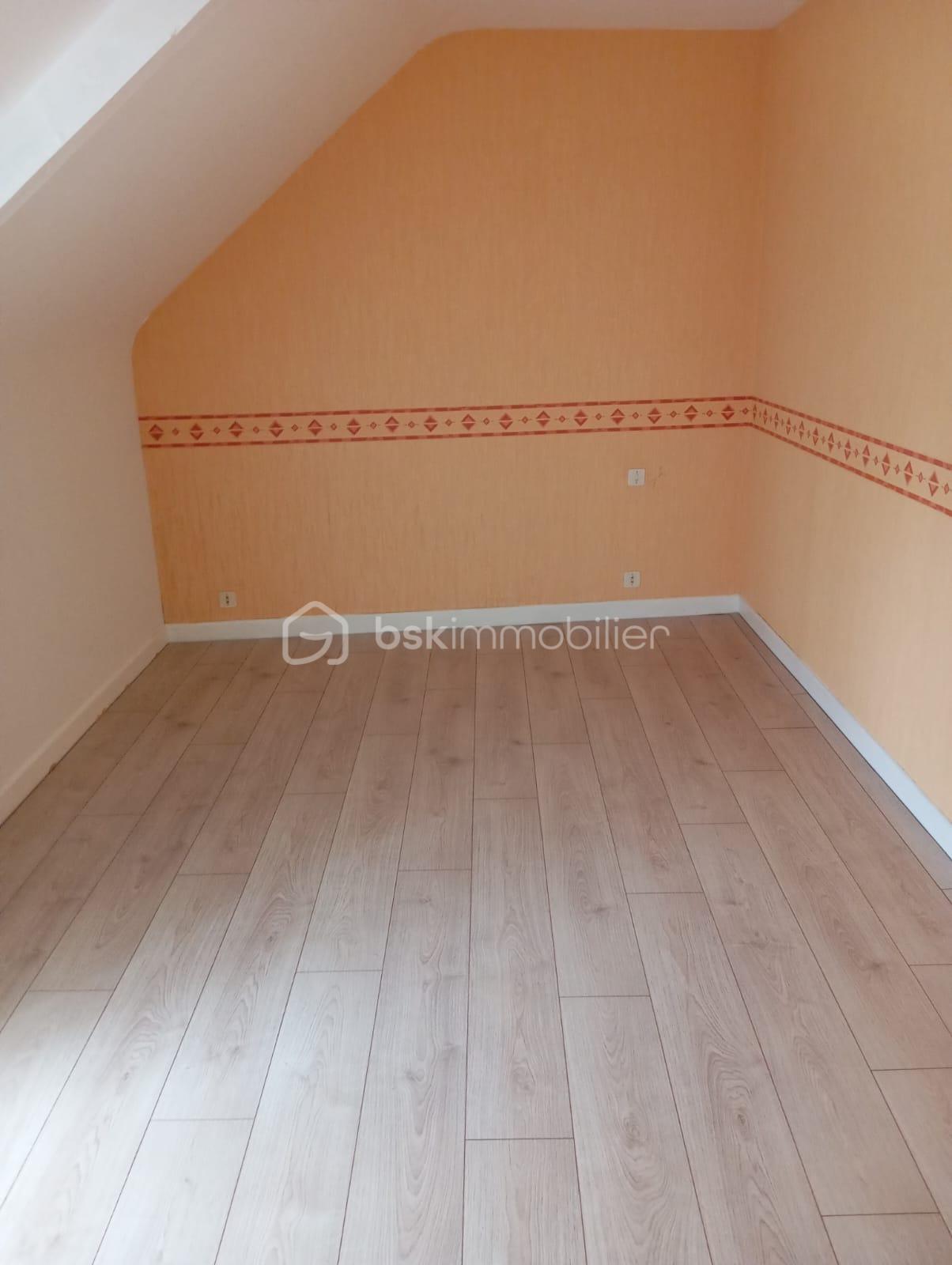 Maison en pierre de 215 m² - IMG-20250603-WA0019.jpg