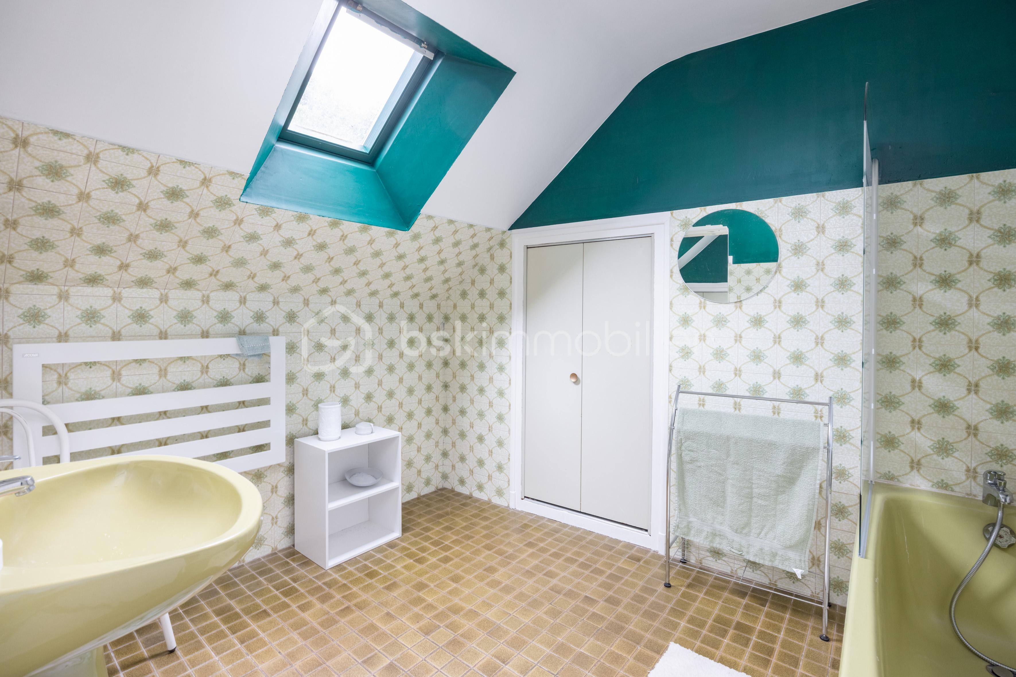 Maison en pierre de 215 m² - 33-35 Le village de bosny ST GILLES DU MENE (8 sur 31).jpg