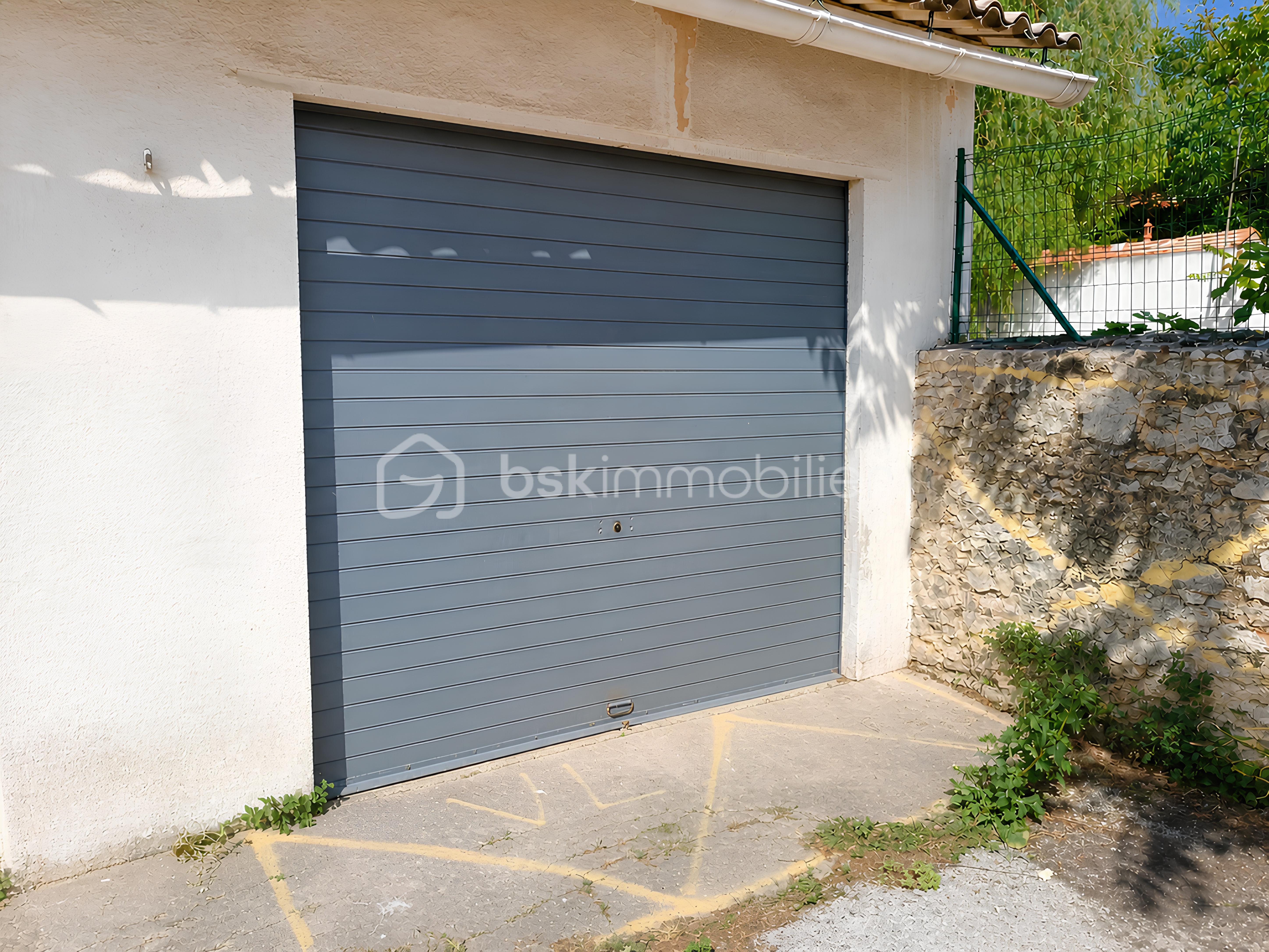 6 - Vue du Garage.png