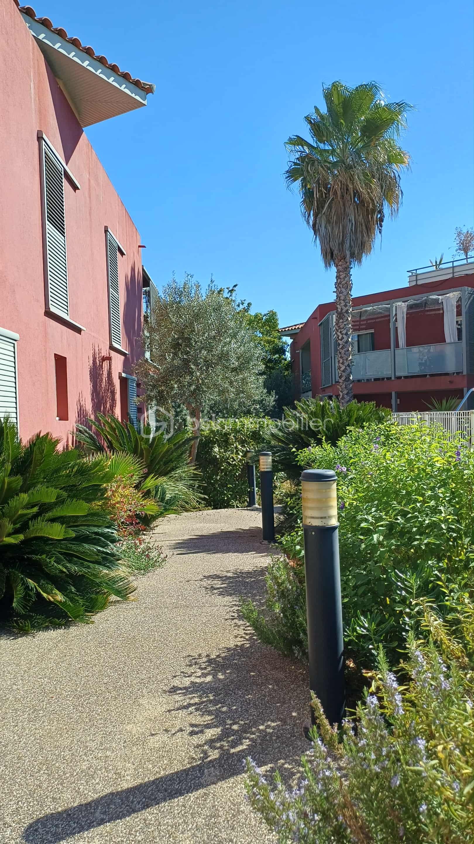 Appartement de 43,81 m² - 227c2f14-4cf5-4df4-b1f9-e4d0c7f3f2b6.jpeg