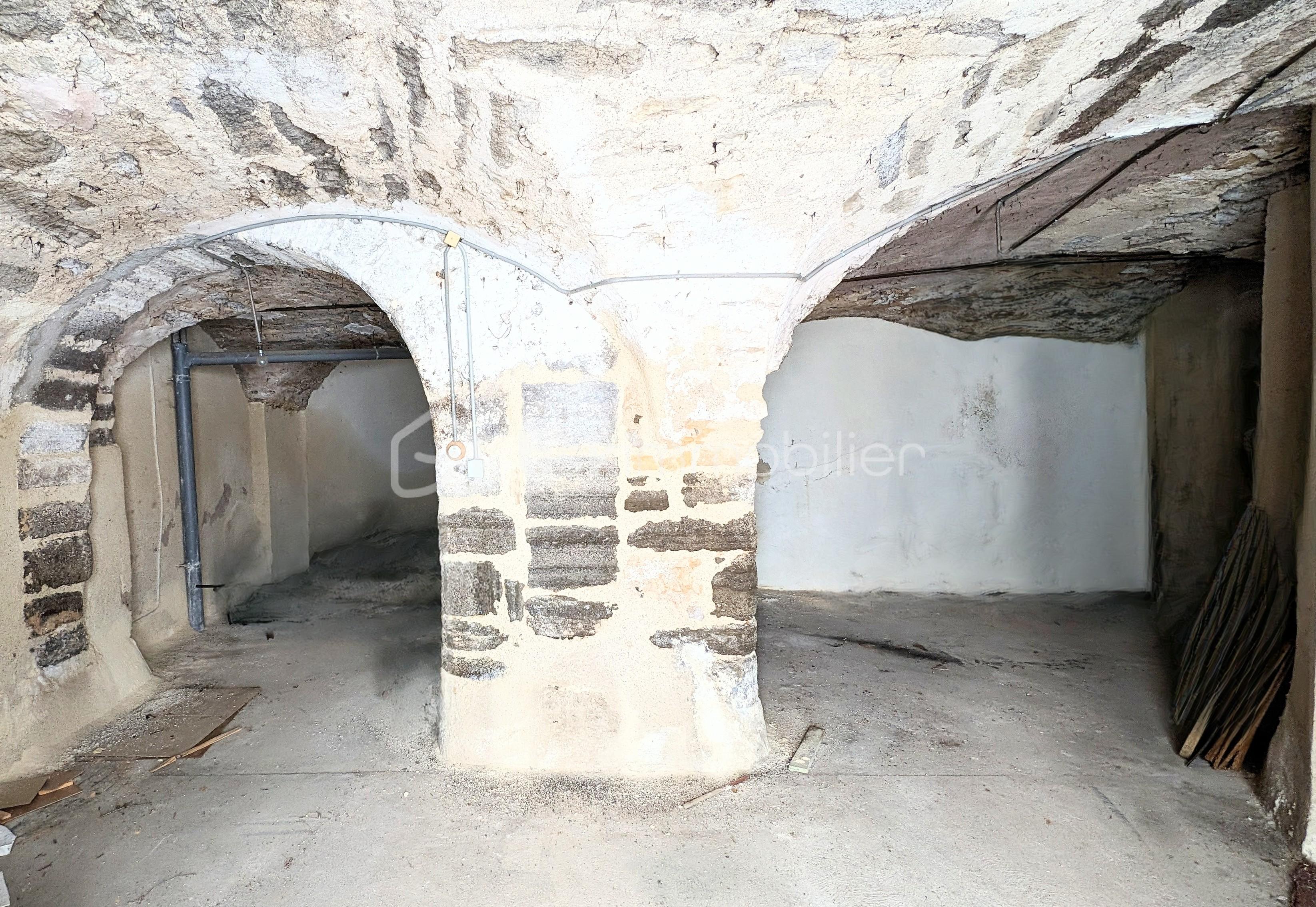 Maison de village de 80 m² - REMISE AVANT.jpg