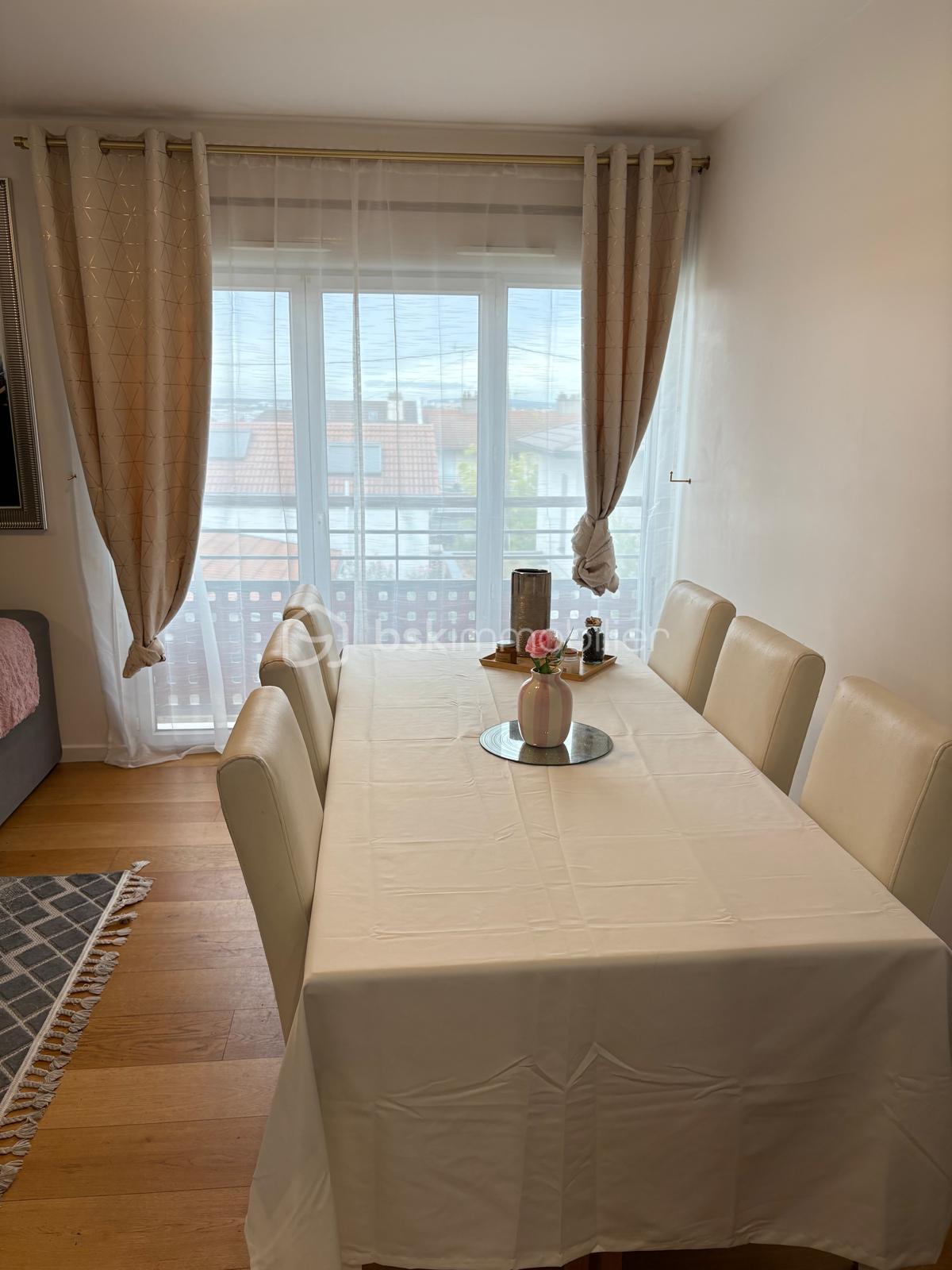 Appartement de 75 m² - a5c32428-2192-45d0-834f-23f6912a1968.JPG