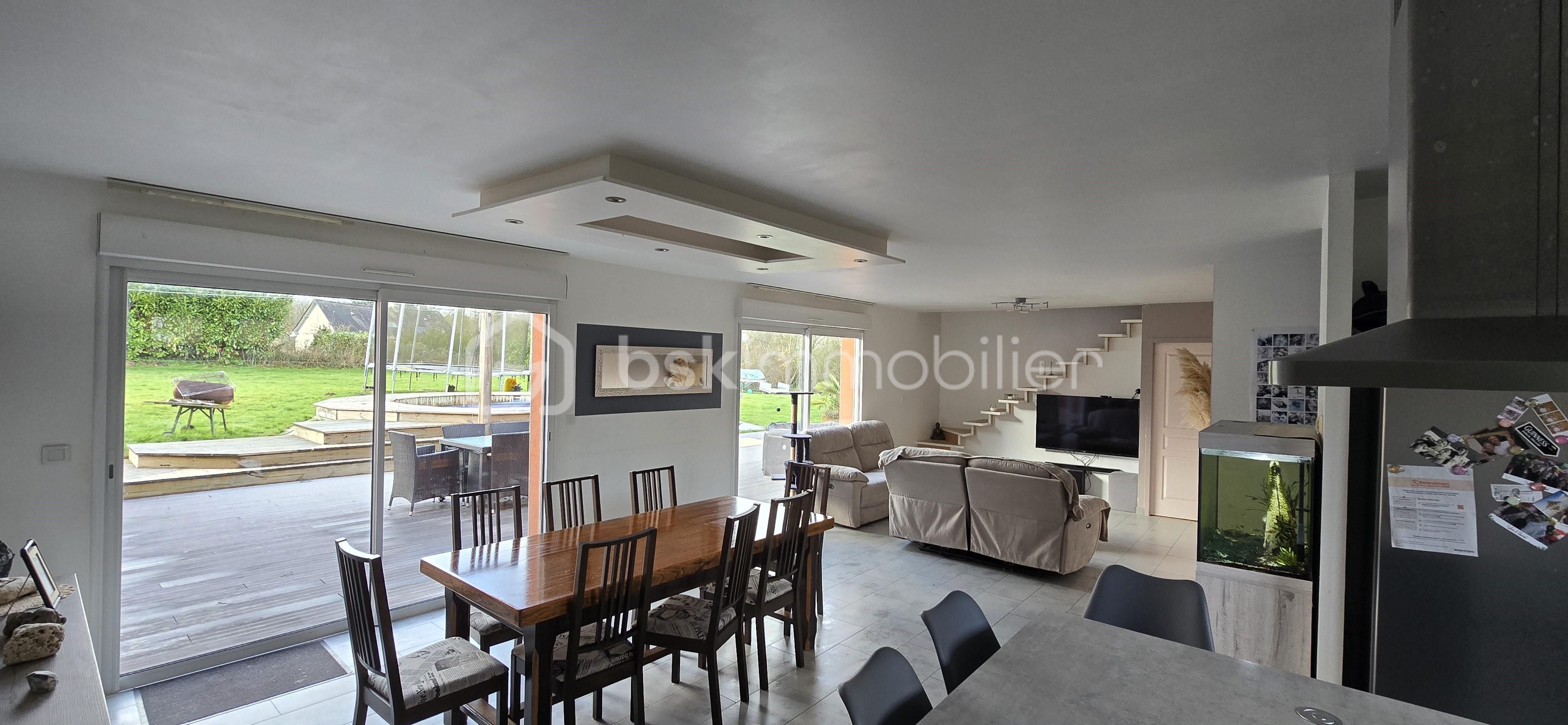 Maison 7 pièces 164 m² · à Belgeard · 164 m² · 332 900 €