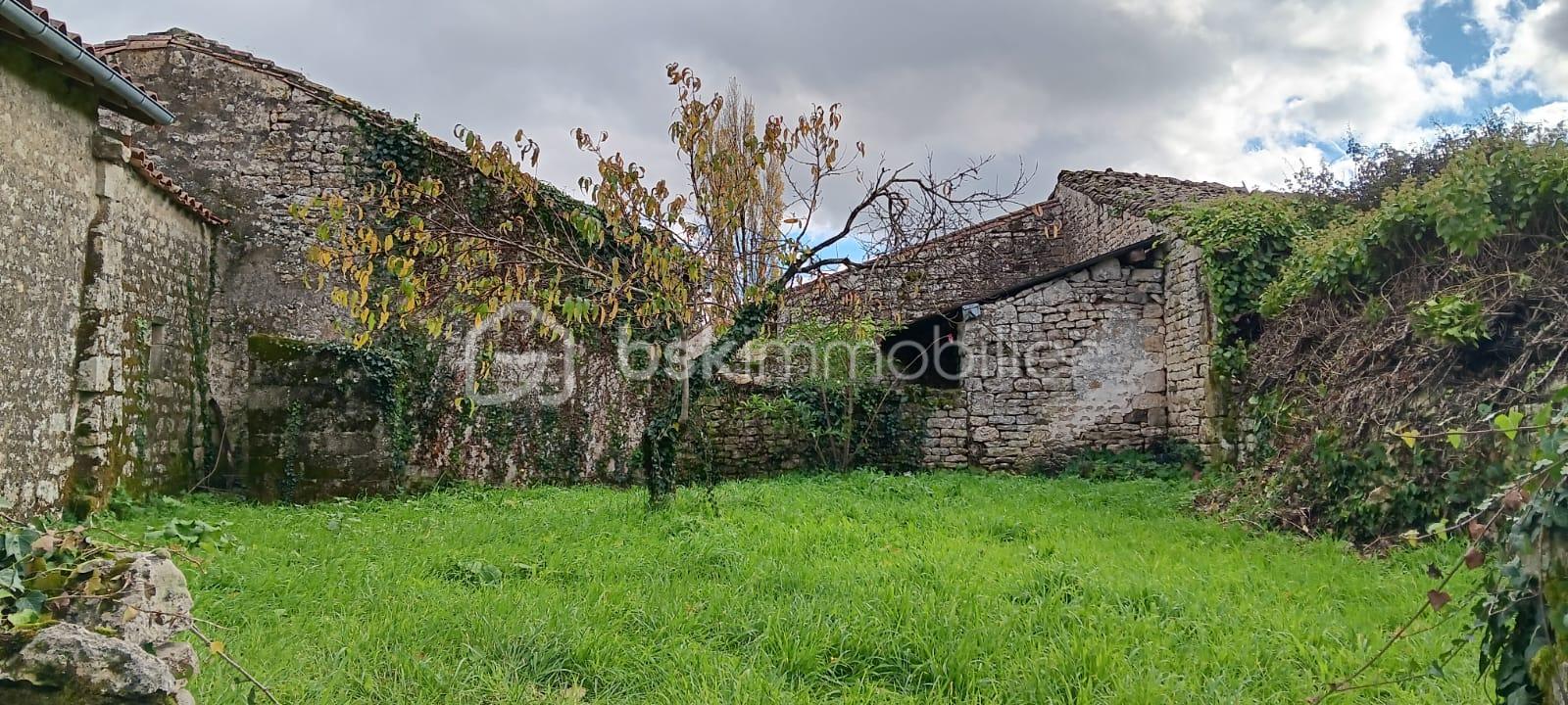 Maison en pierre de 141 m² - WhatsApp Image 2025-10-30 à 16.44.57_583bfd30.jpg