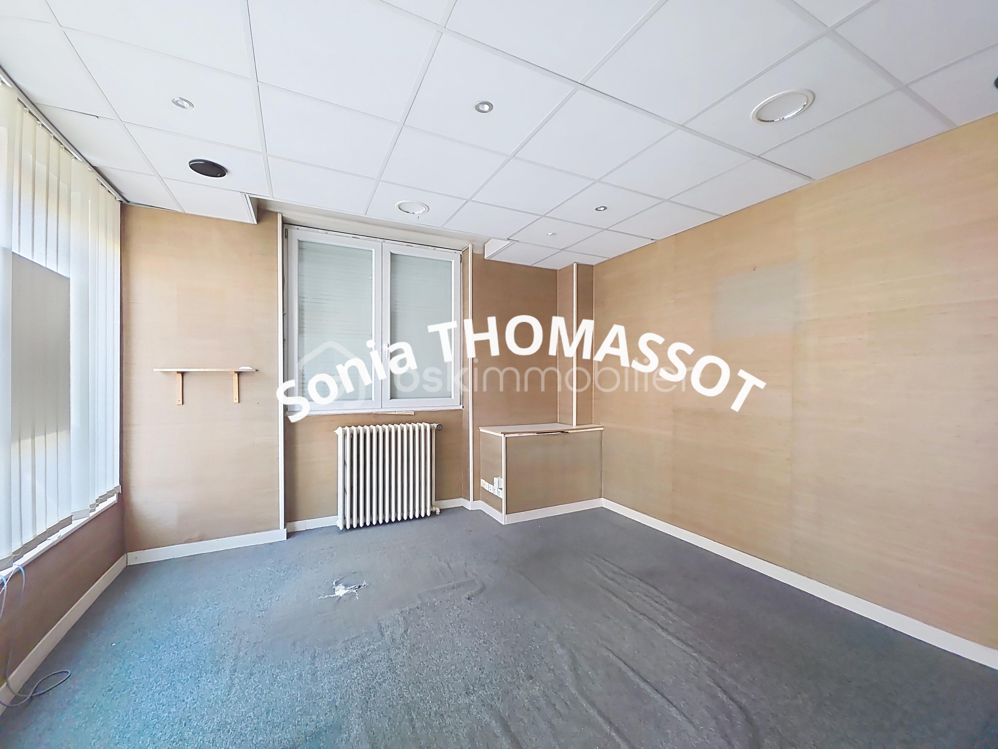 Bureau de 100 m² - 47092.jpg