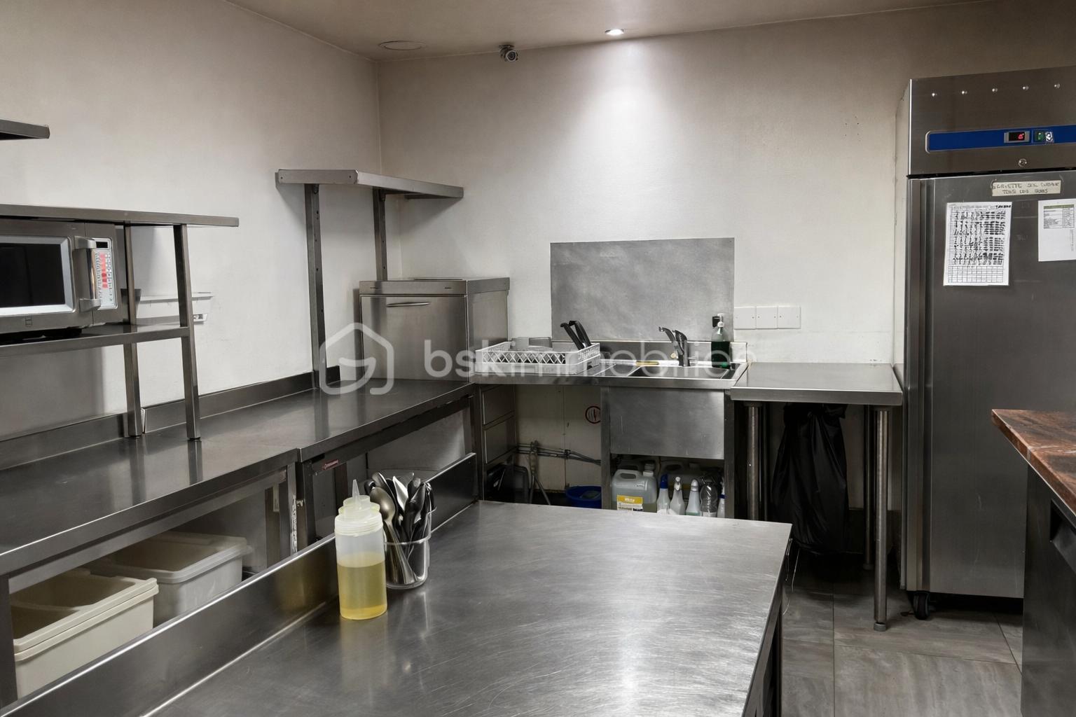 Fonds de commerce - feee90c9-634a-4246-b76d-3cefe38f64d4.png