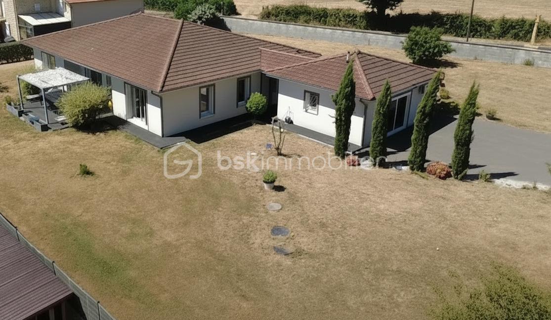 Maison 6 pièces 207 m² · à Saint-Maurice-les-Chateauneuf · 207 m² · 349 000 €