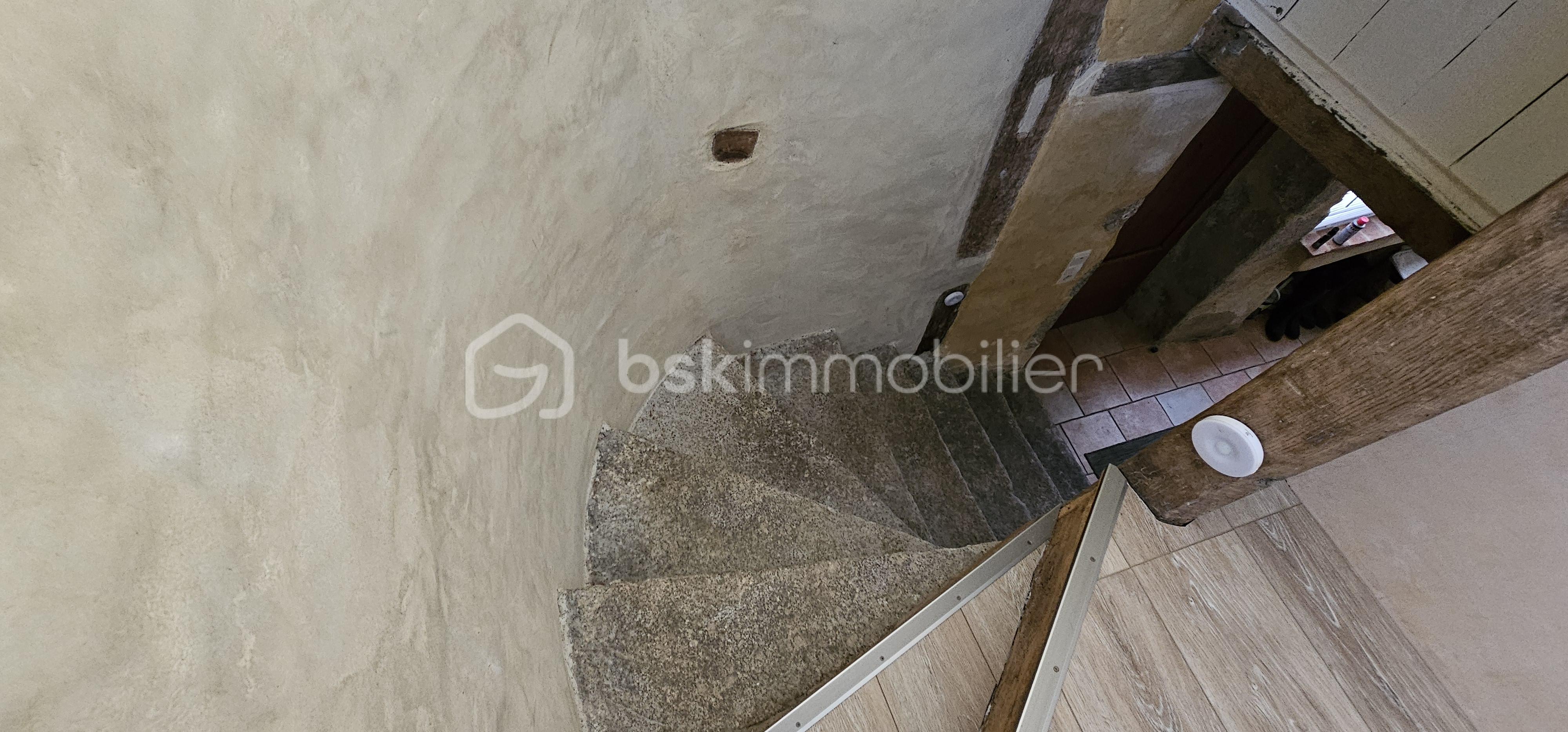 Maison ancienne de 165 m² - 20251105_152837.jpg