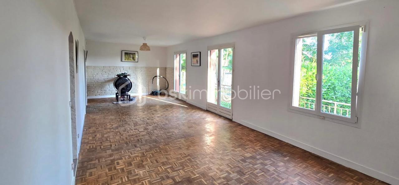 Maison de 130 m² - SEJOUR.jpeg