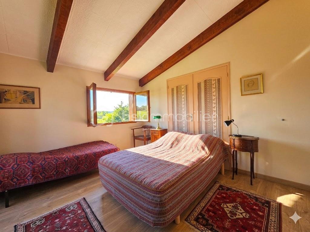 Chambre étage.jpg
