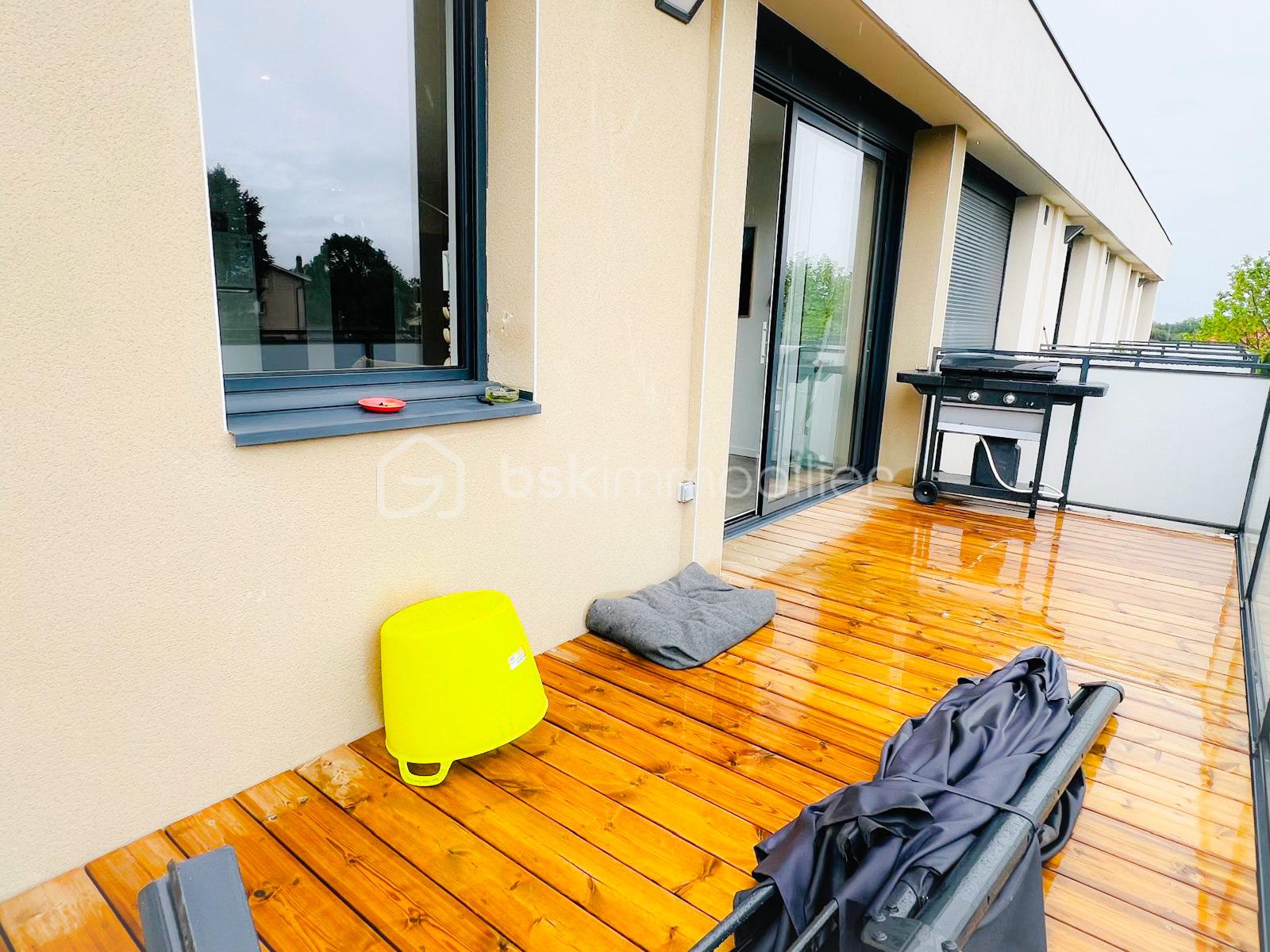 Appartement de 71,68 m² - TERRASSE AVEC WHATSSAP PHOTO SHOP.jpg
