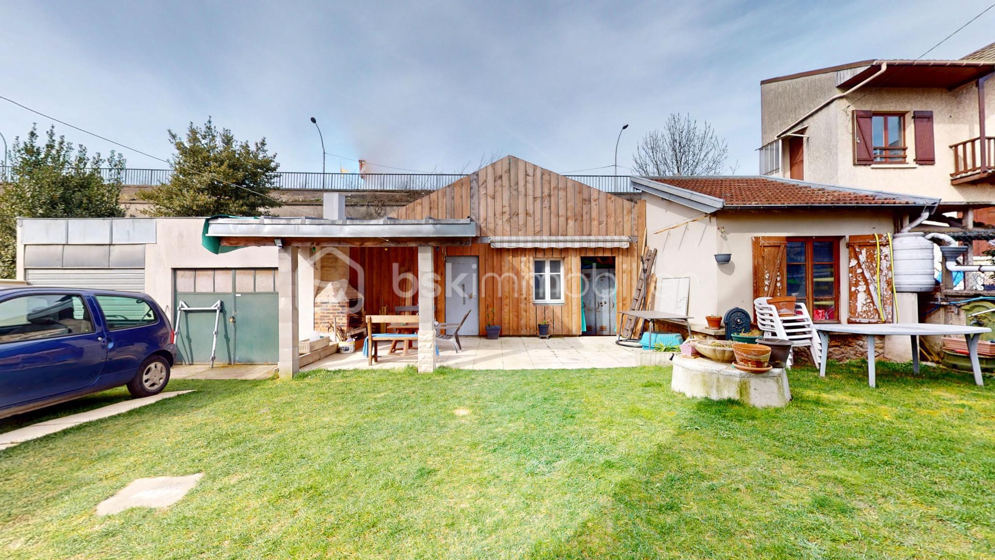 Maison de 122 m² - 26-Rue-du-Chemin-de-Fer-03102025_185133.jpg