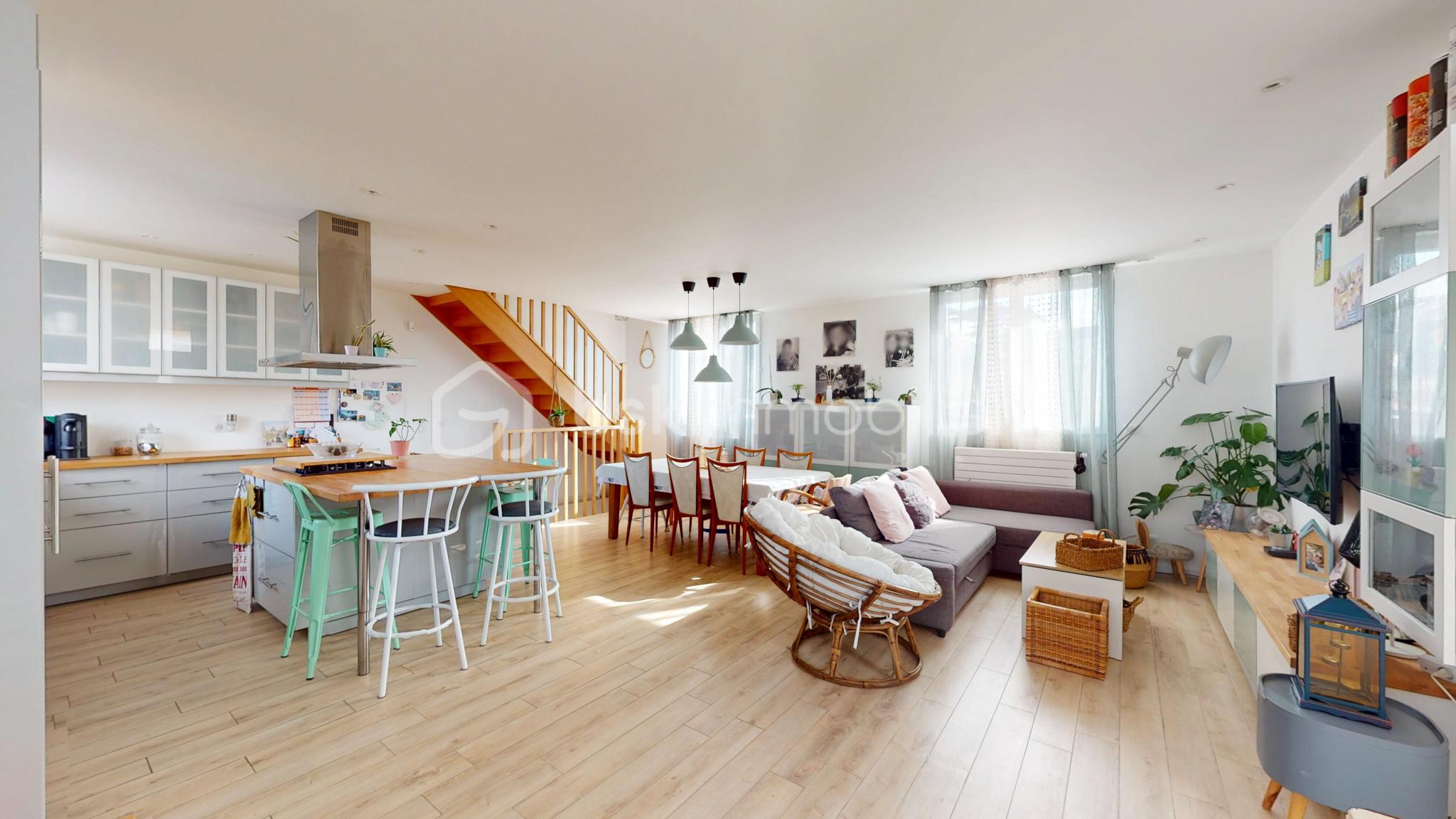 Maison de 122 m² - 26-Rue-du-Chemin-de-Fer-03102025_184338.jpg