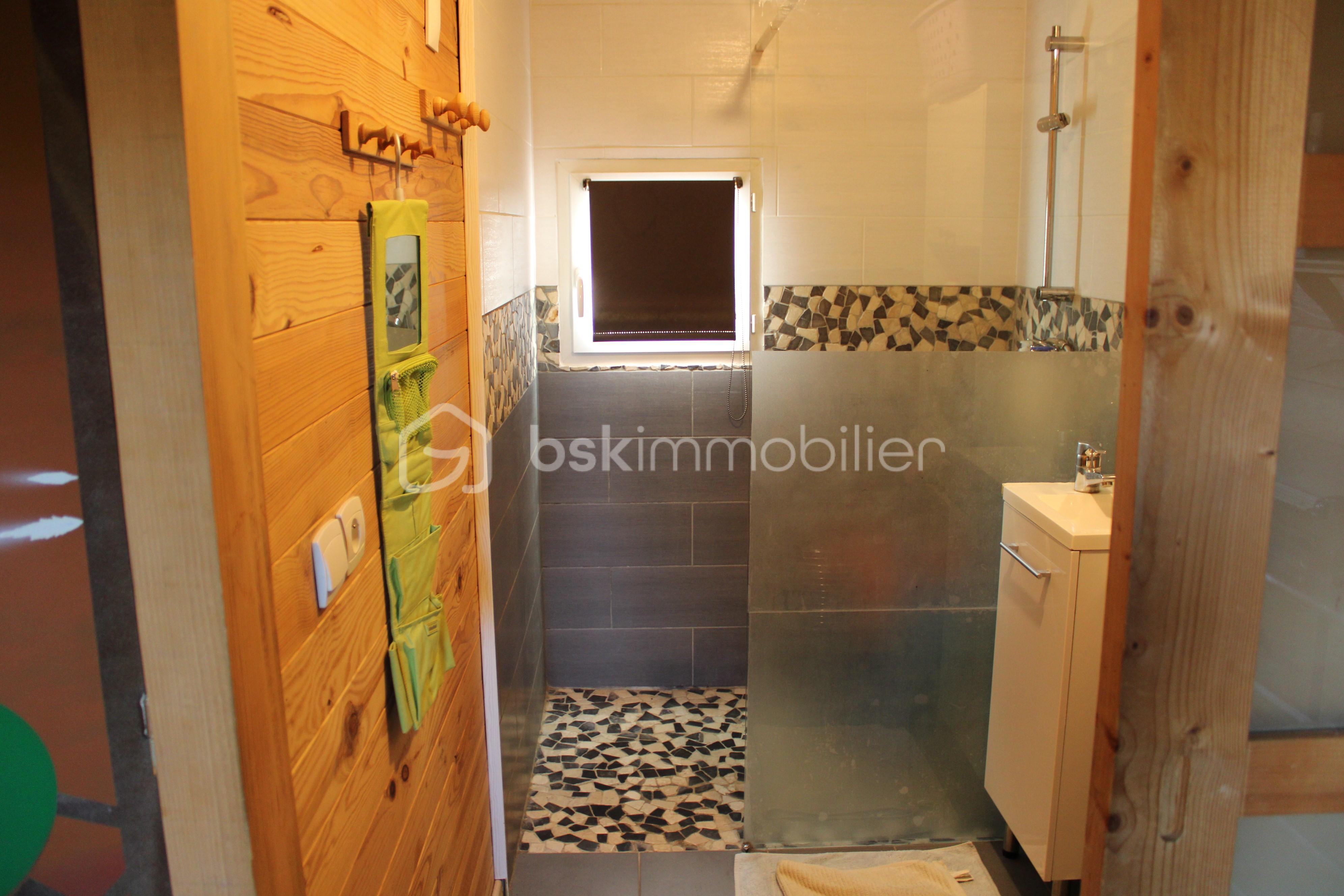 Maison de 35 m² - salle de bain 1.jpg