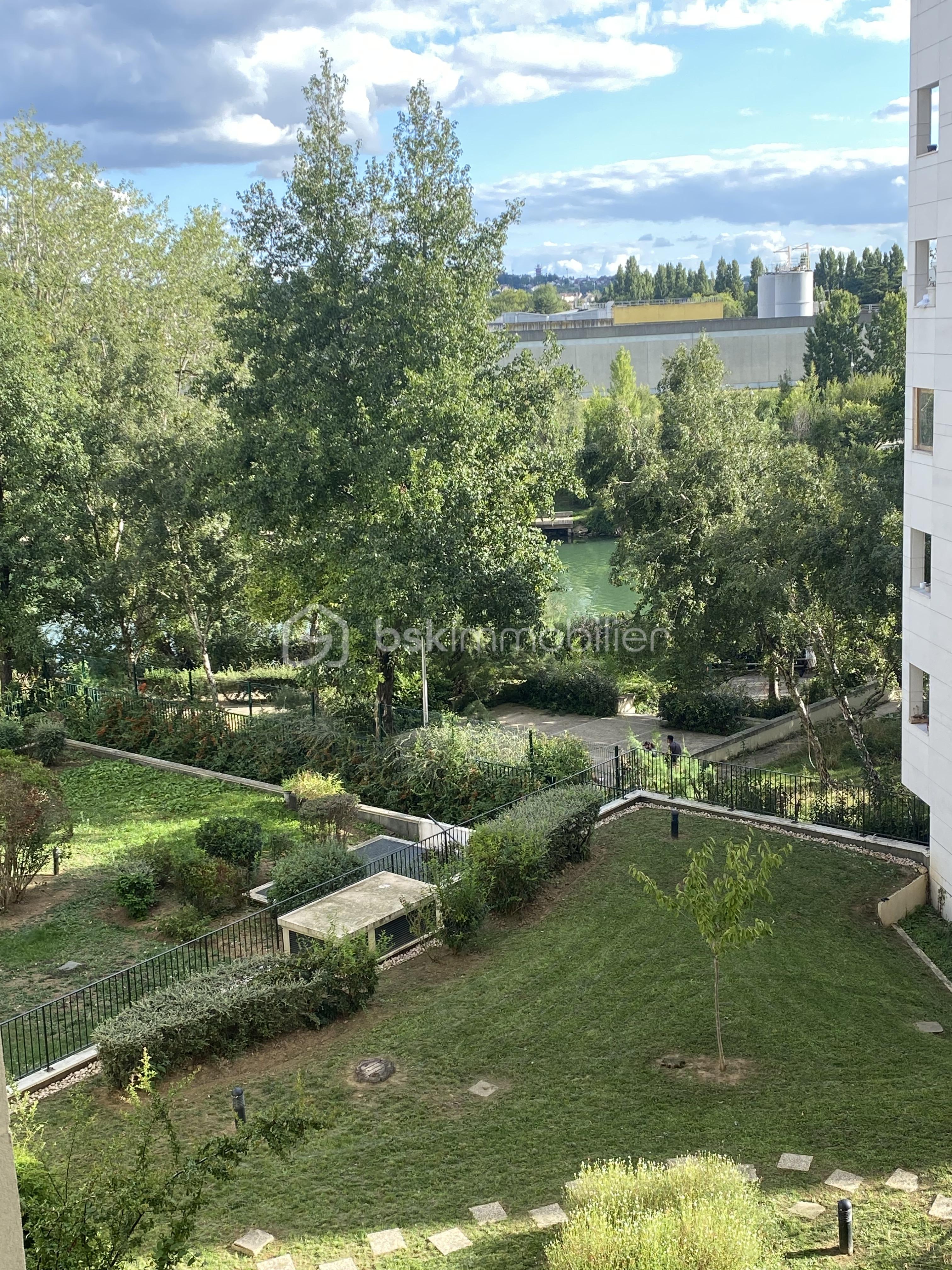 Appartement de 65 m² - vue balcon.jpg