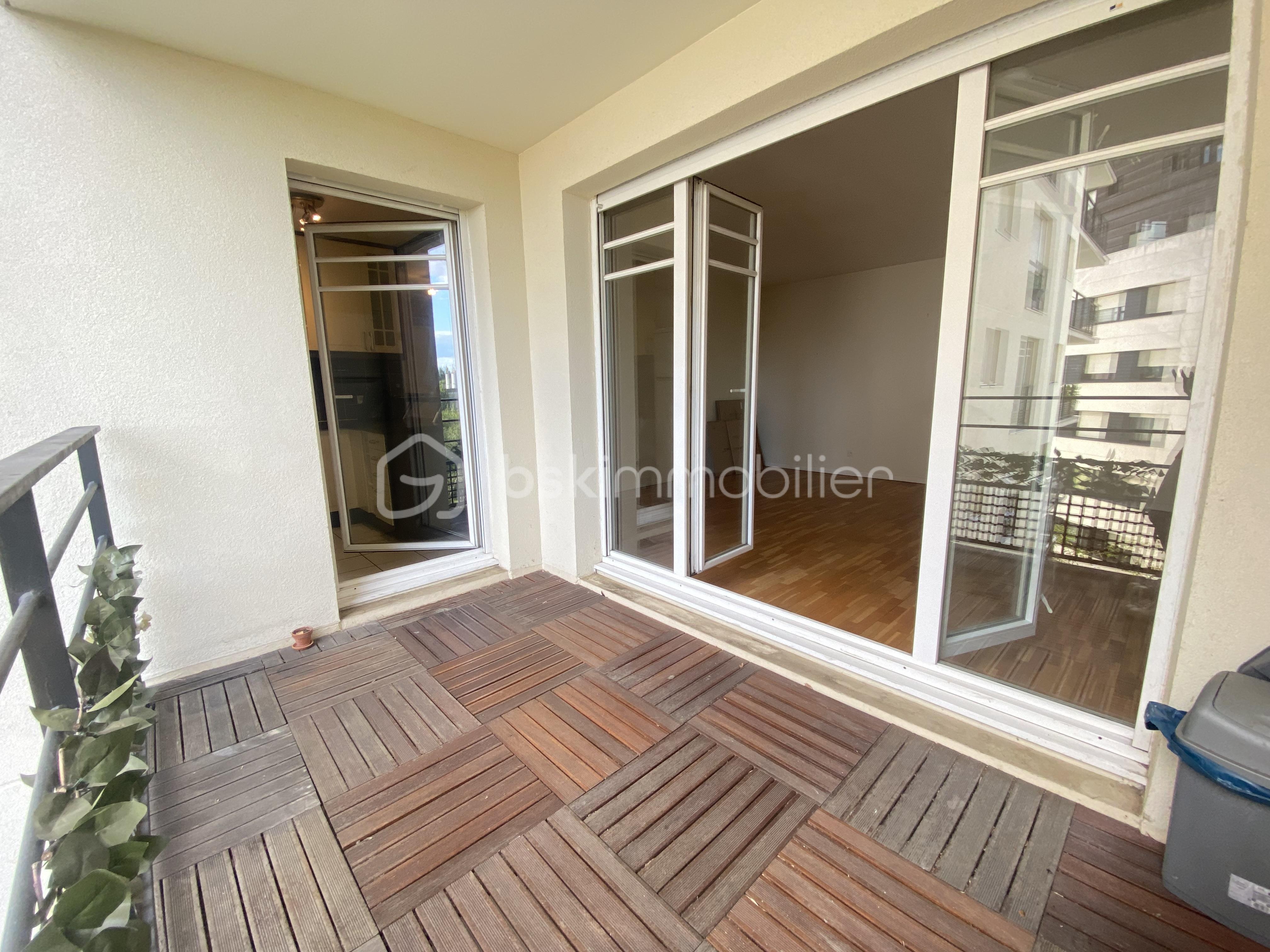Appartement de 65 m² - balcon 2 fenetres.jpg