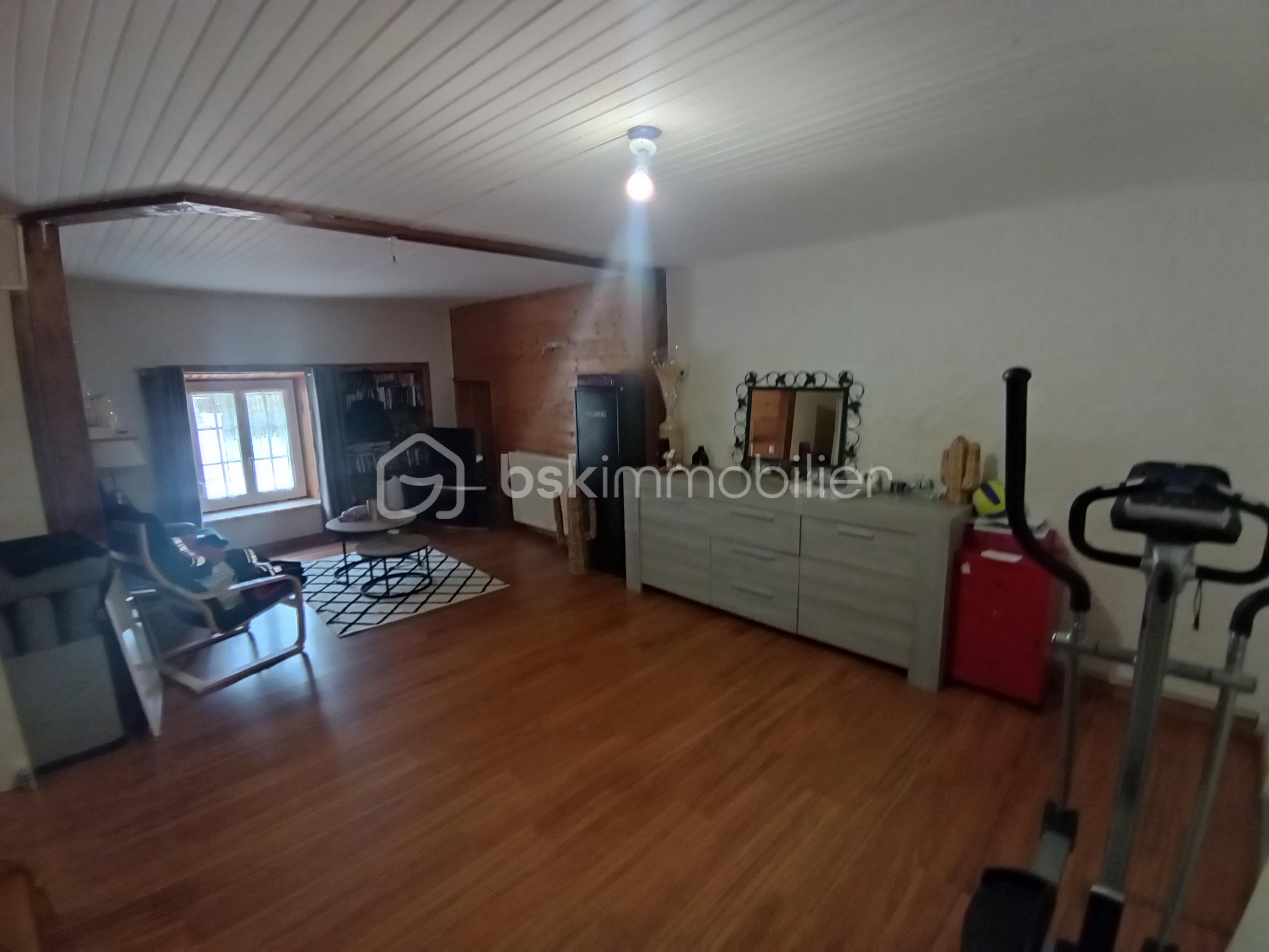 Maison de 230 m² - ETREPIGNEY 205.jpg