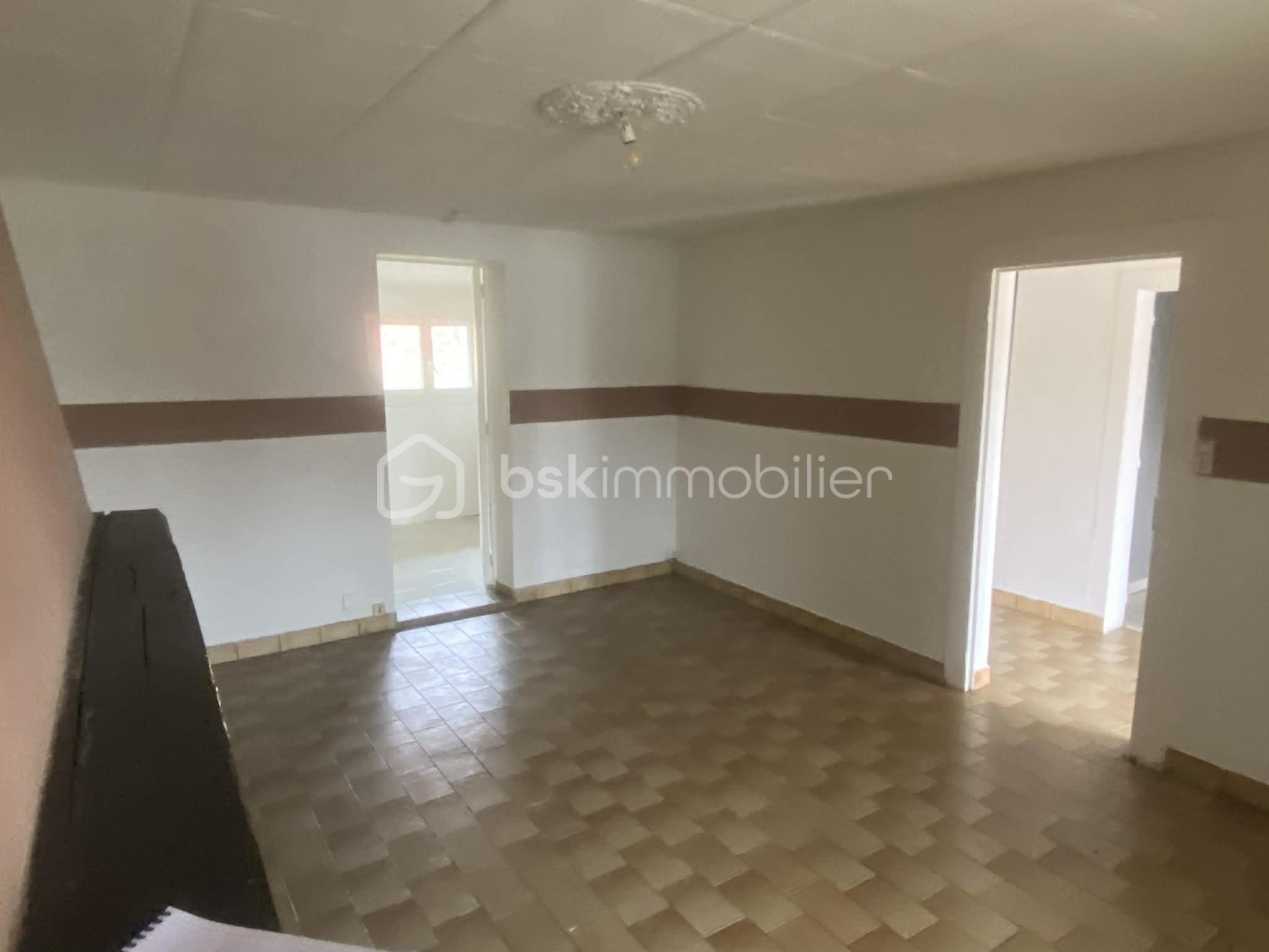 Maison ancienne de 56 m² - 2643e396-70e3-4c9b-9ec0-4028d4a3f792.jfif