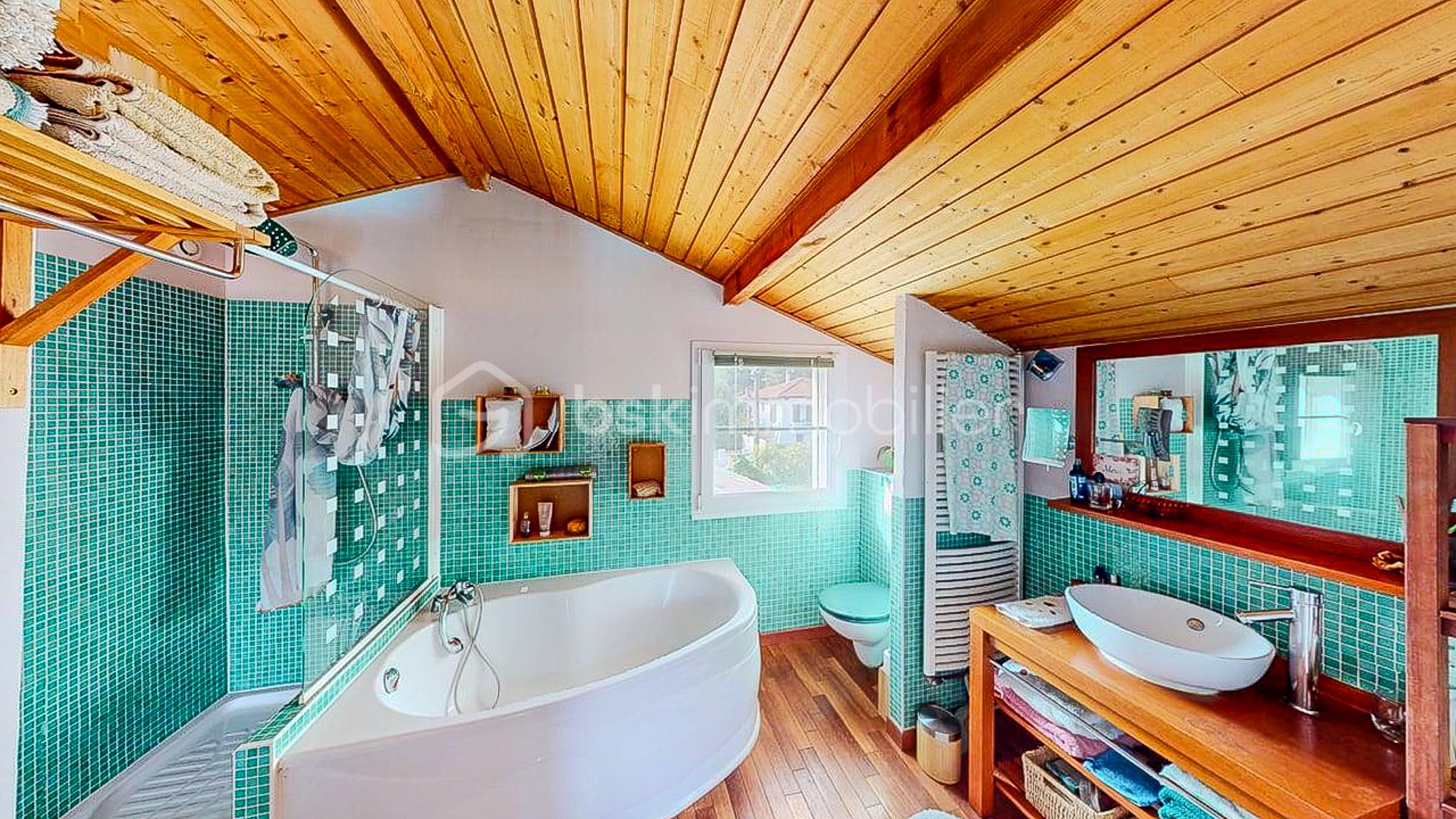 Maison de 134 m² - Maison-avec-piscine-Capreton-10152025_111325.jpg