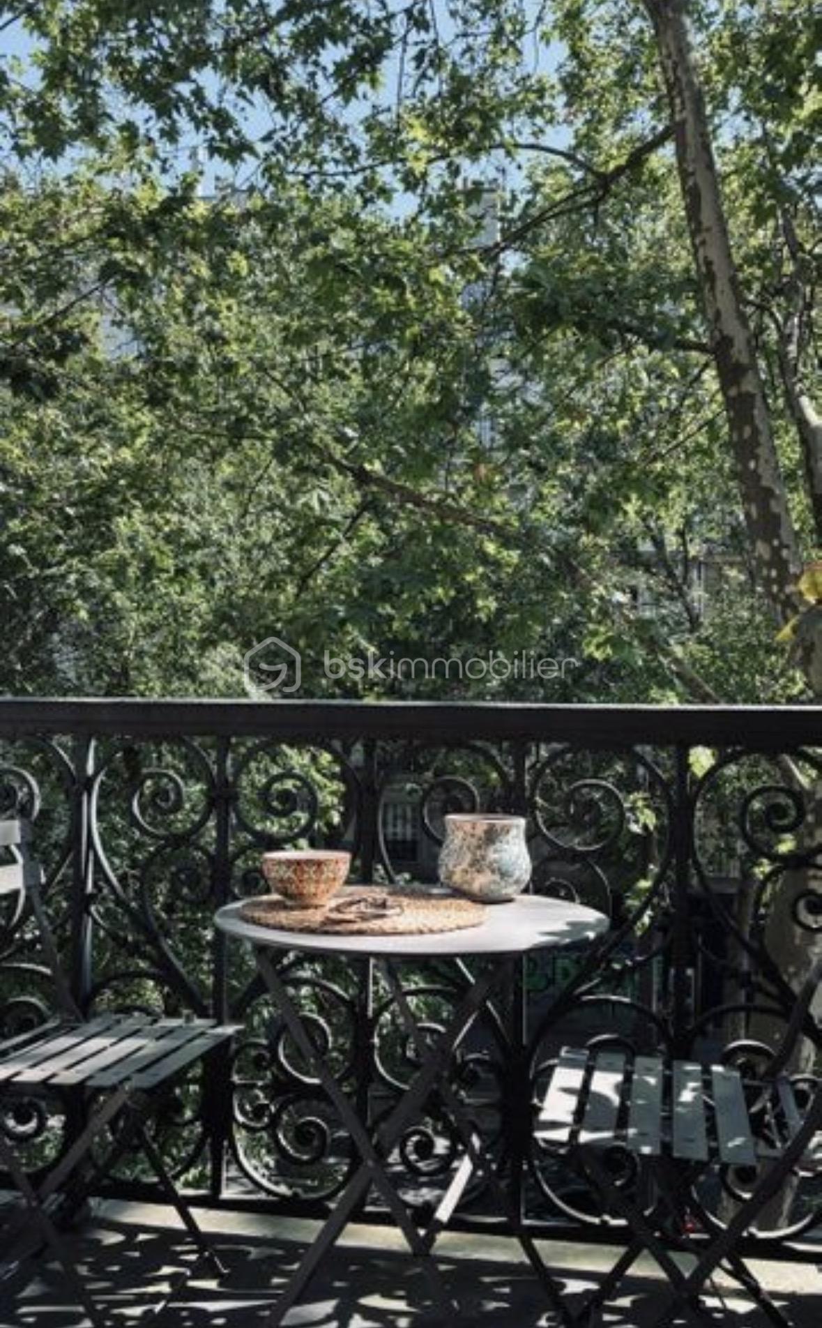 Appartement 3 pièces 63 m² · à Paris-10e-Arrondissement · 63 m² · 728 000 €