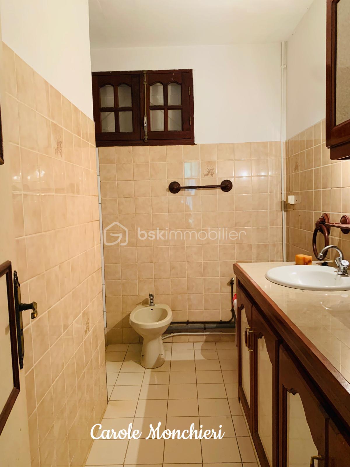 Maison de 193 m² - IMG-20250623-WA0005.jpg
