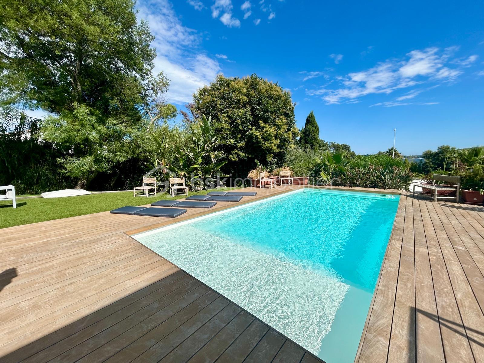 Maison de 210 m² - 52f1e661-1fbf-478a-8ac1-d1e48dcac251.JPG
