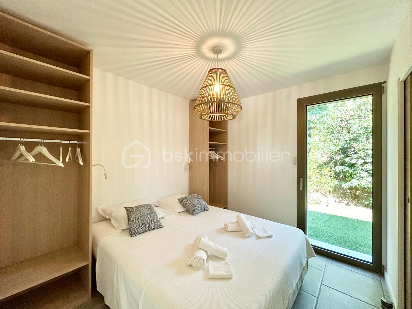 Maison de 210 m² - c9a40582-e121-44d3-a8f3-83b62be990e6.JPG