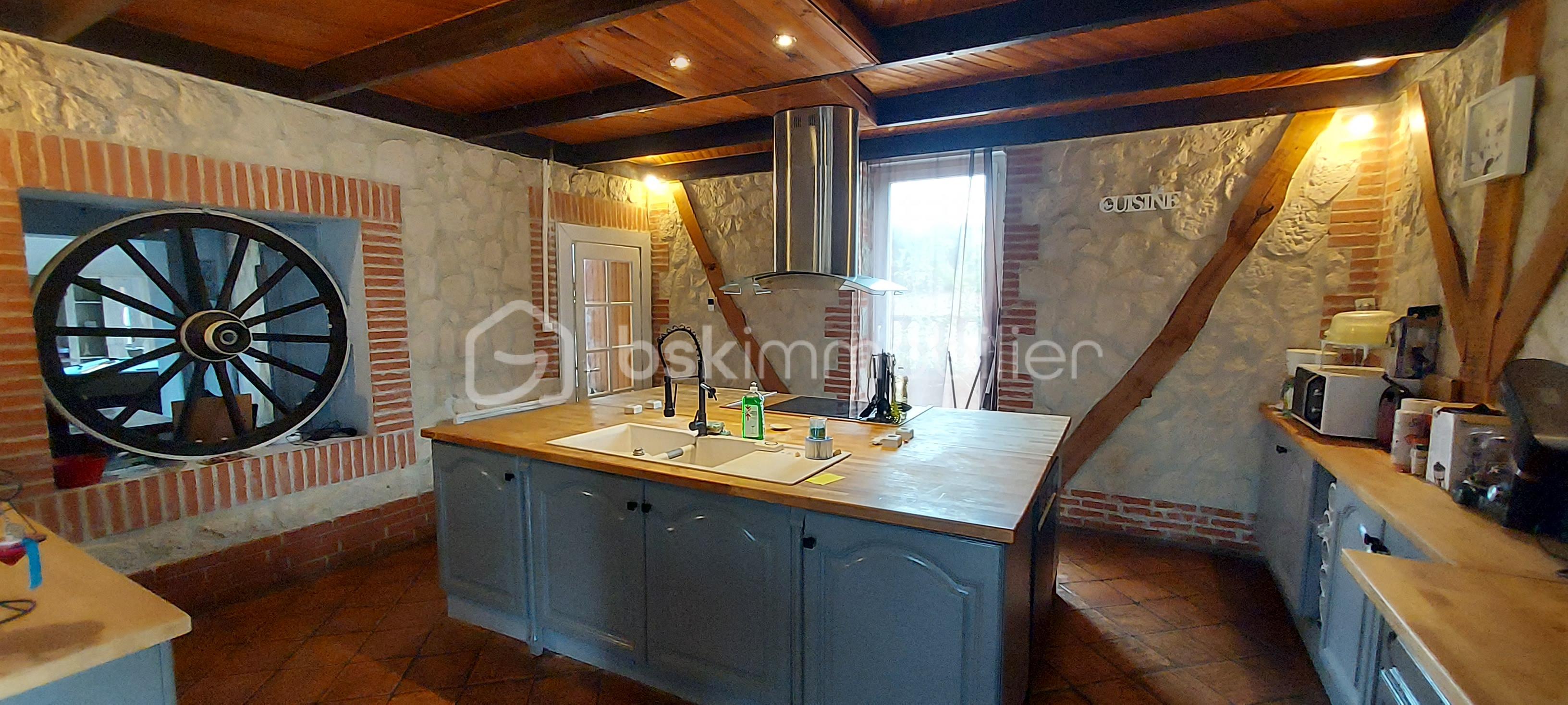 Maison de 236 m² - 20250913_133952.jpg