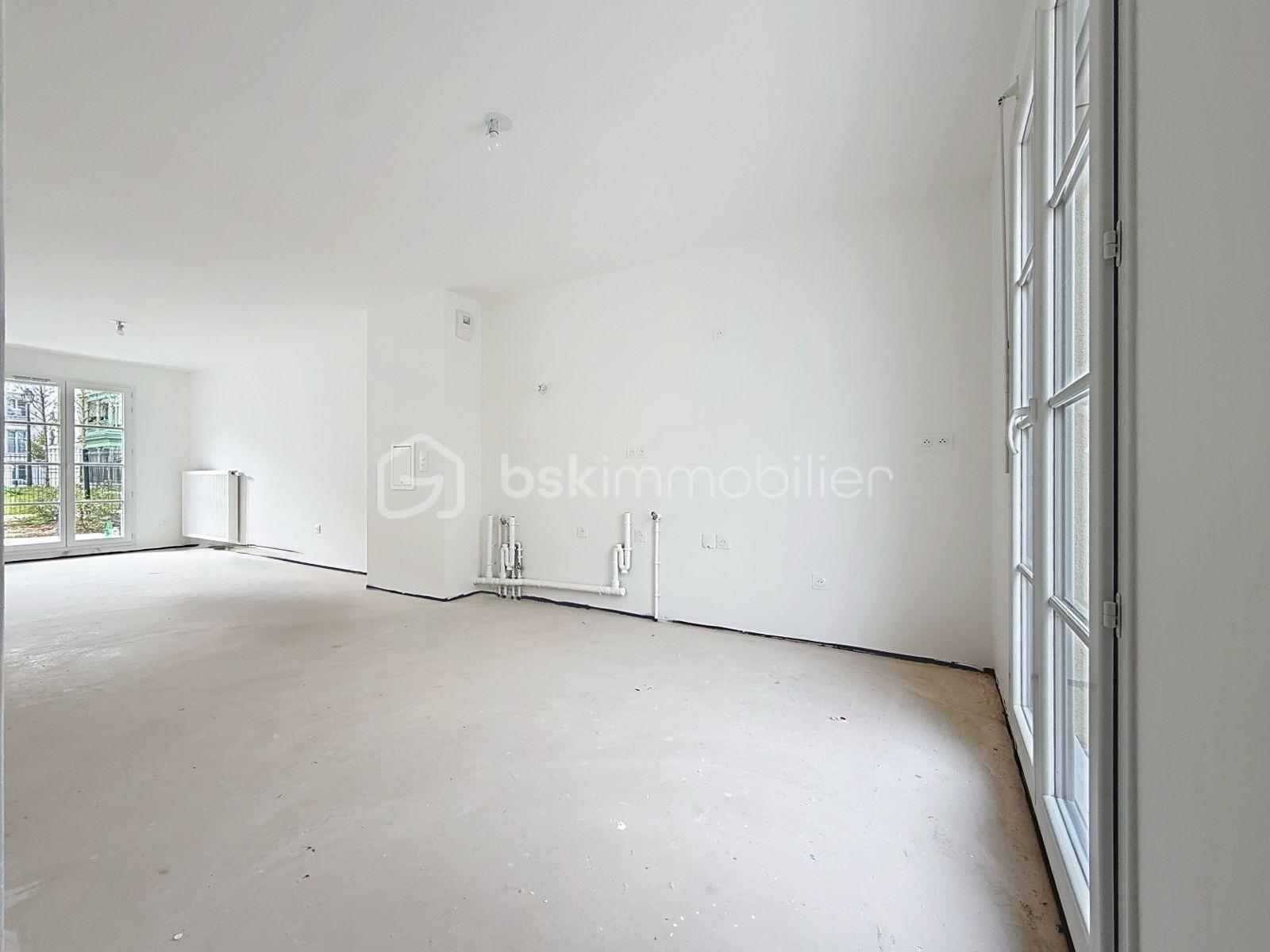 Maison de 100 m² - Photo sejour 2.jpg