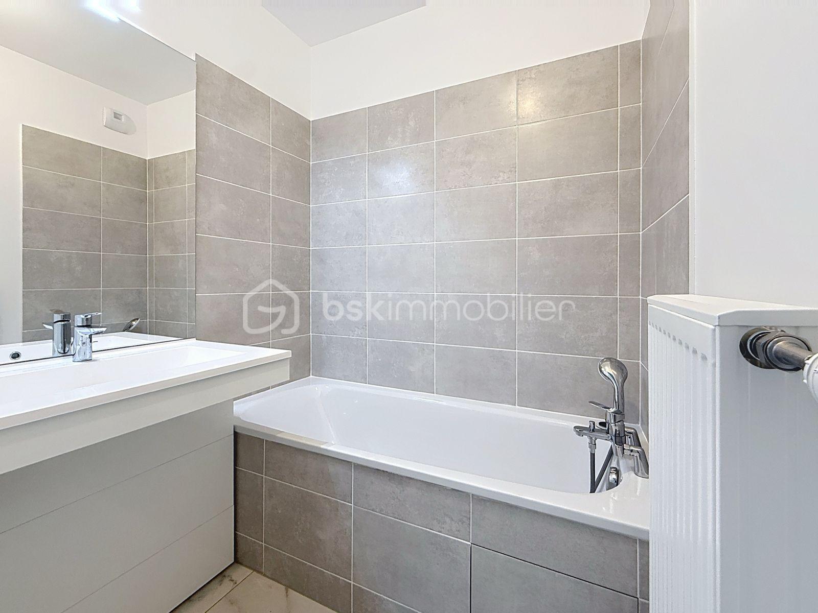 Maison de 100 m² - Photo salle de Bain.jpg