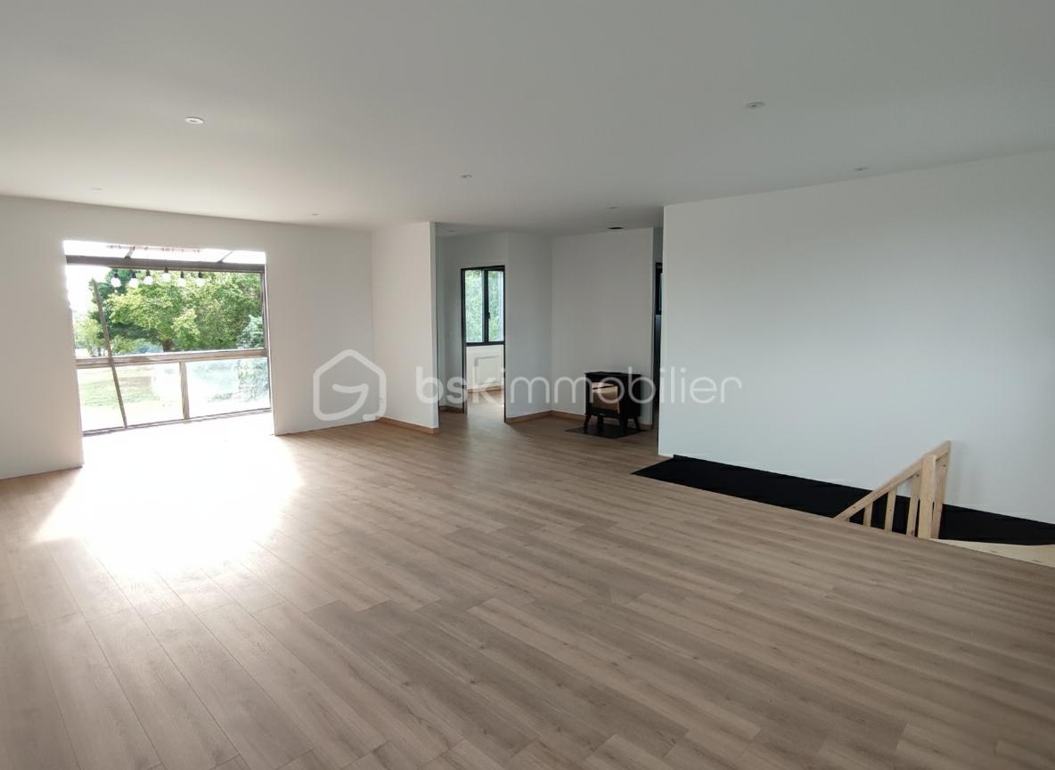 Maison traditionnelle de 142 m² - 1759499075932 - Modifié.png