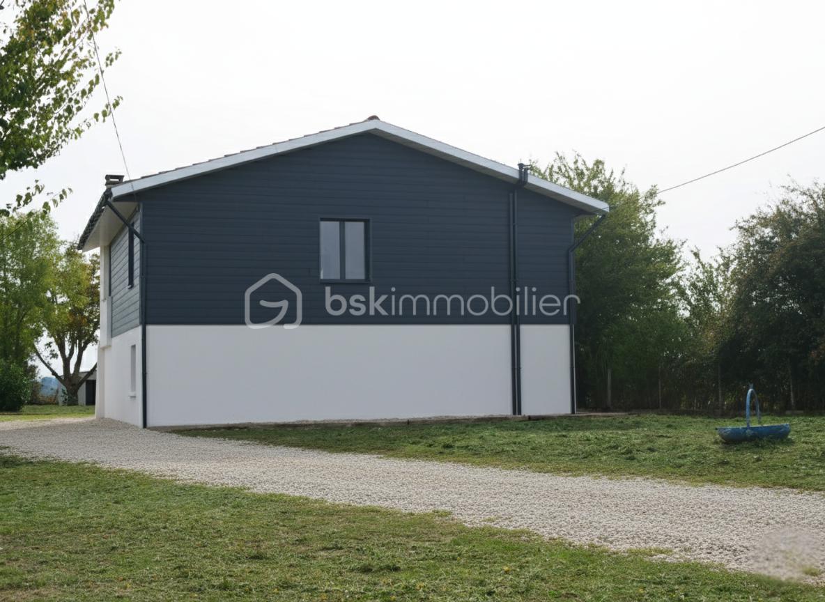 Maison traditionnelle de 142 m² - 1759499601642 - Modifié.png