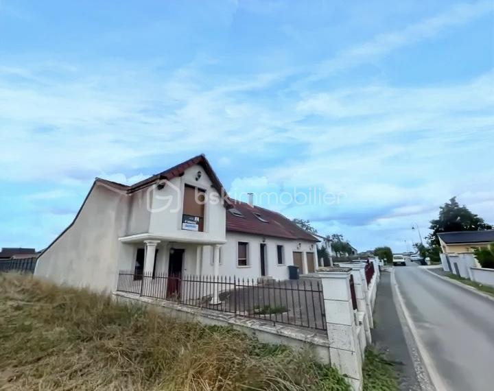 Maison de 220 m² - 3.jpg